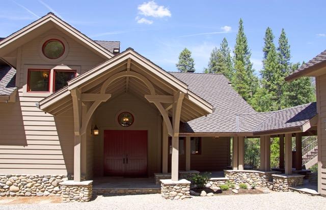 7899 Forest Drive