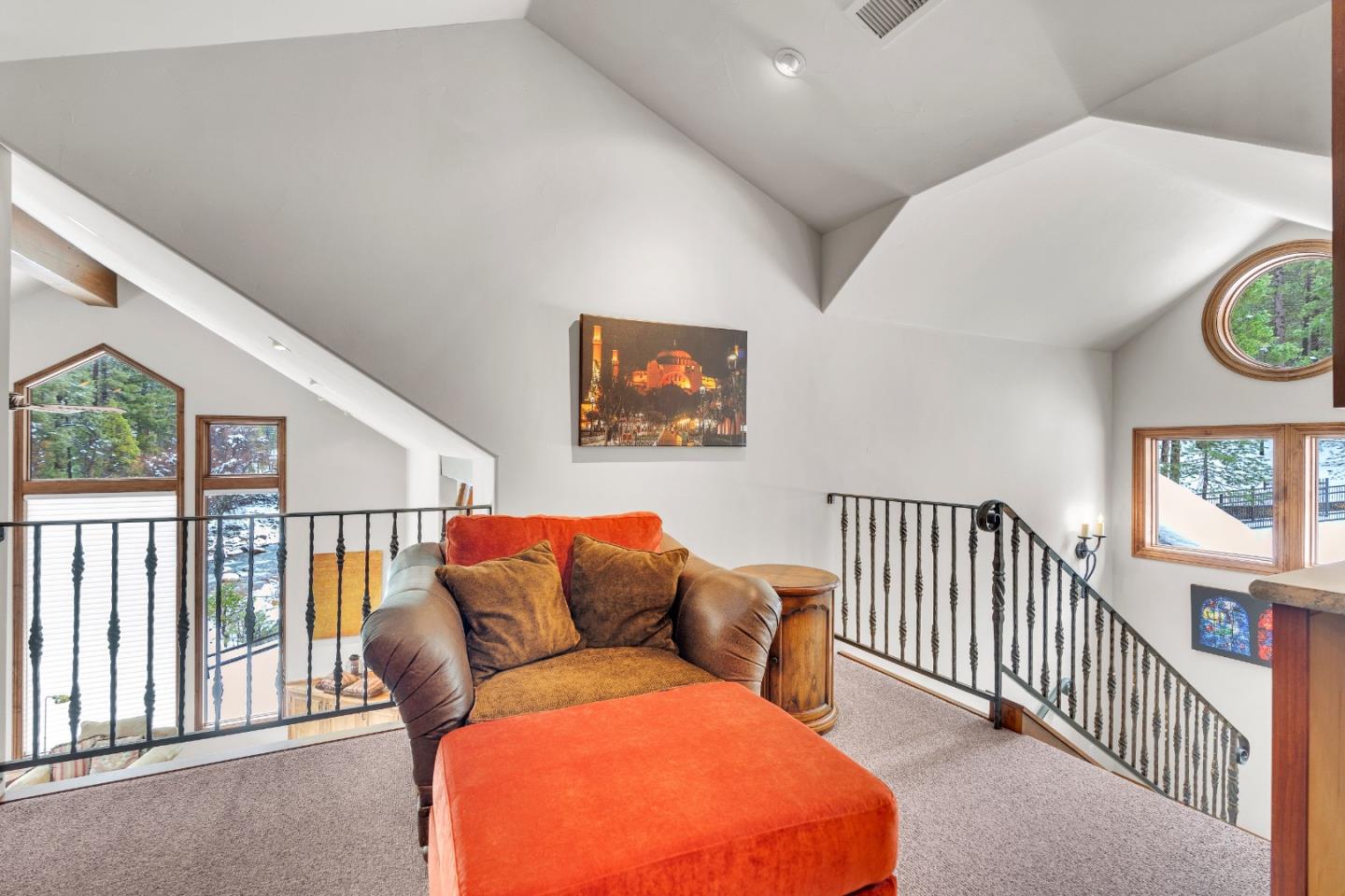 7899 Forest Drive