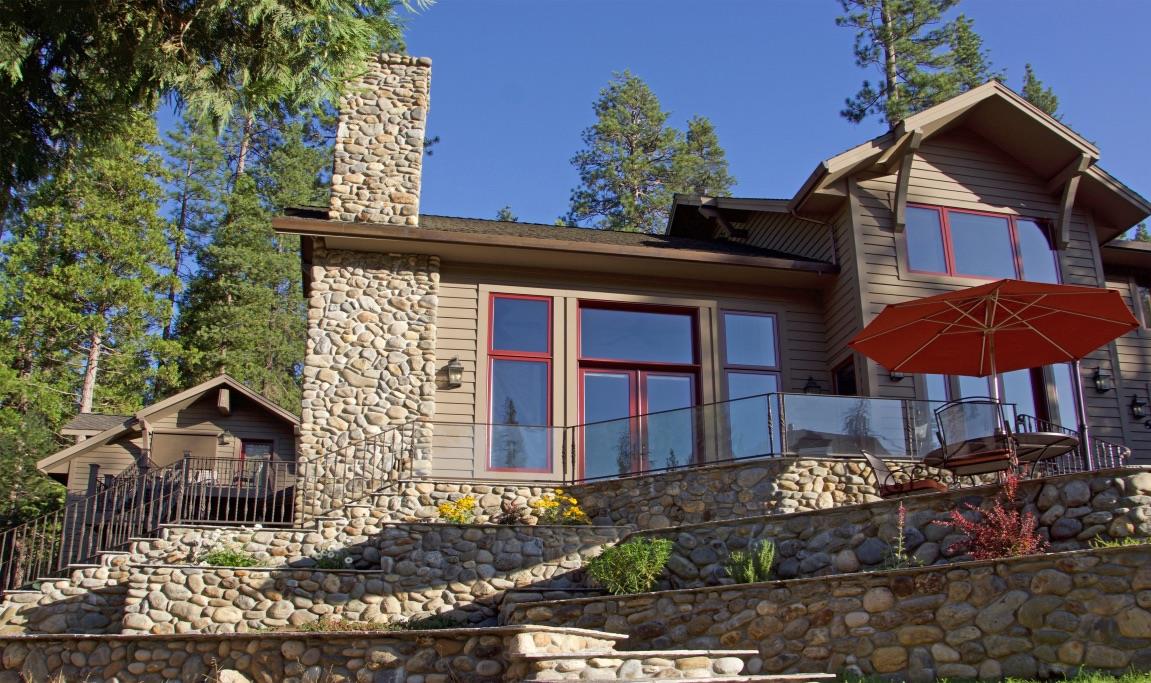 7899 Forest Drive