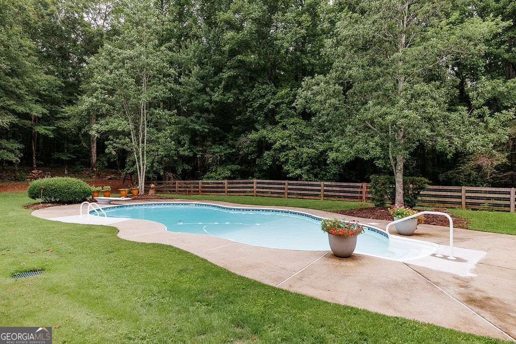 2226 Allens Way