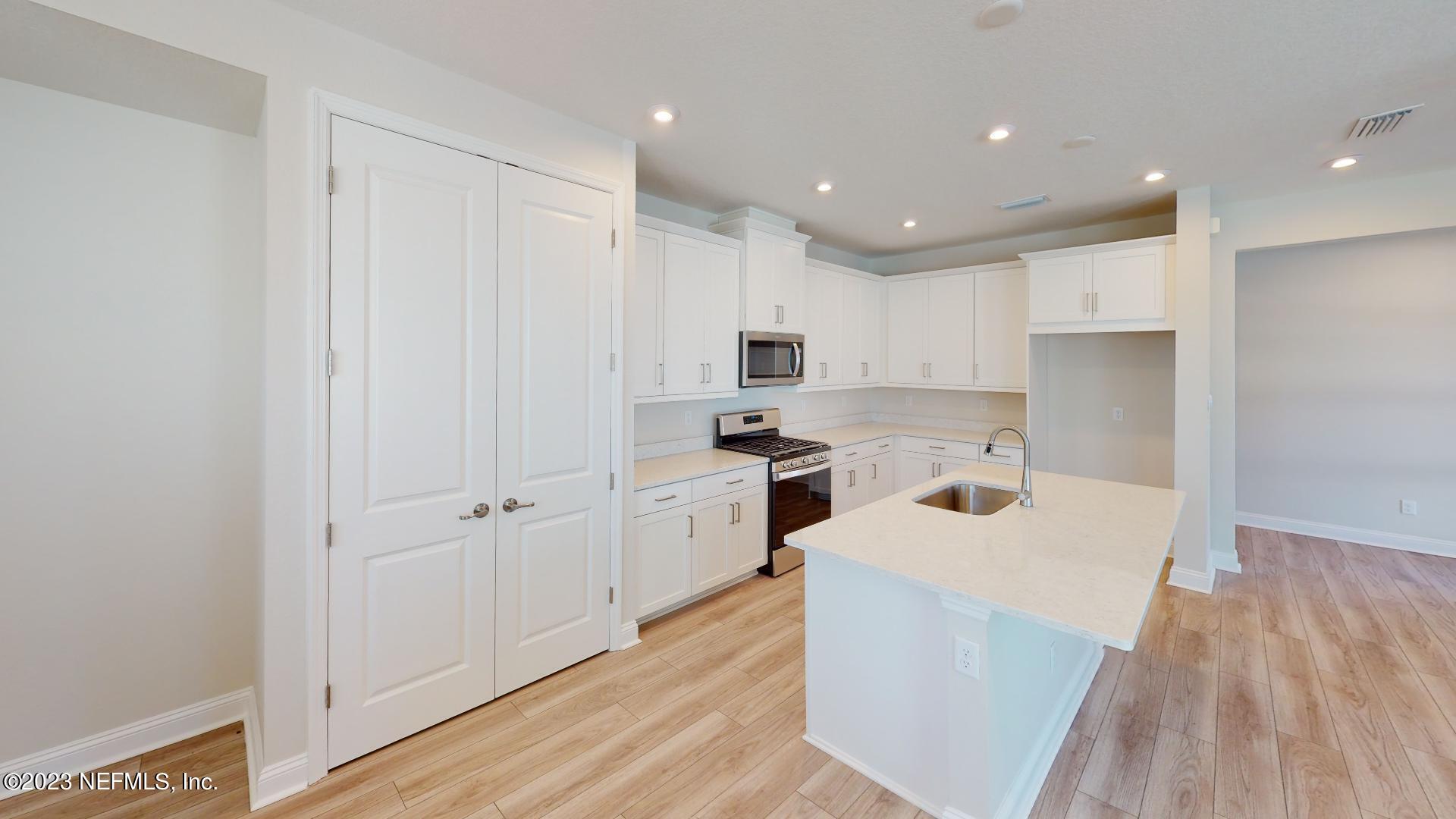 3405 MARSH RESERVE Boulevard