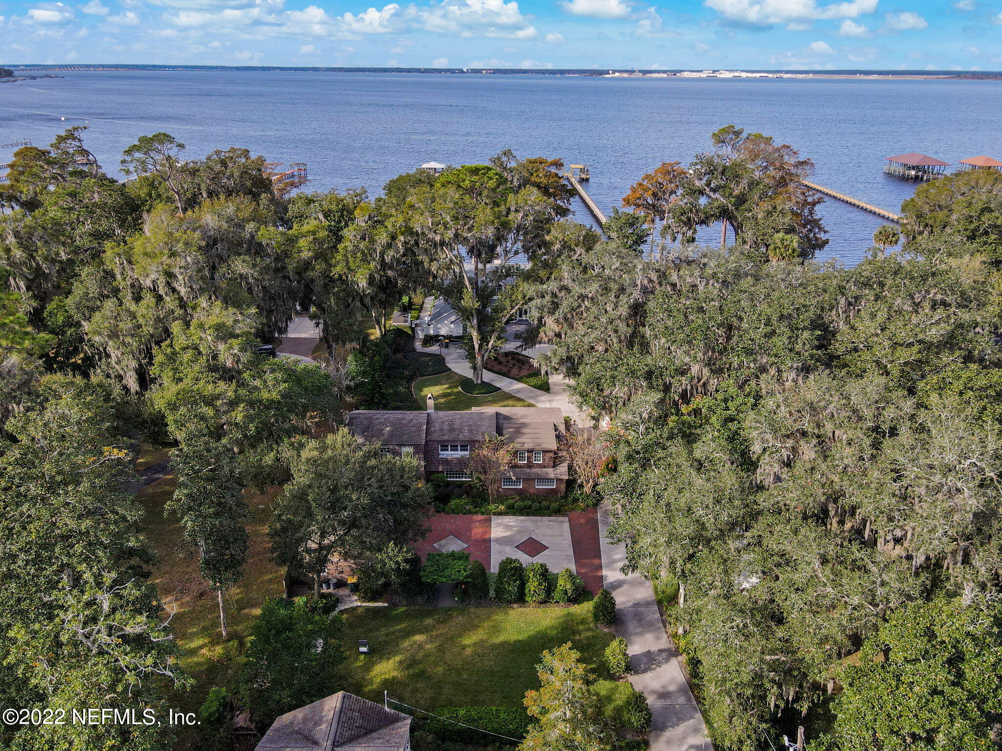 3602 RIVER HALL Drive