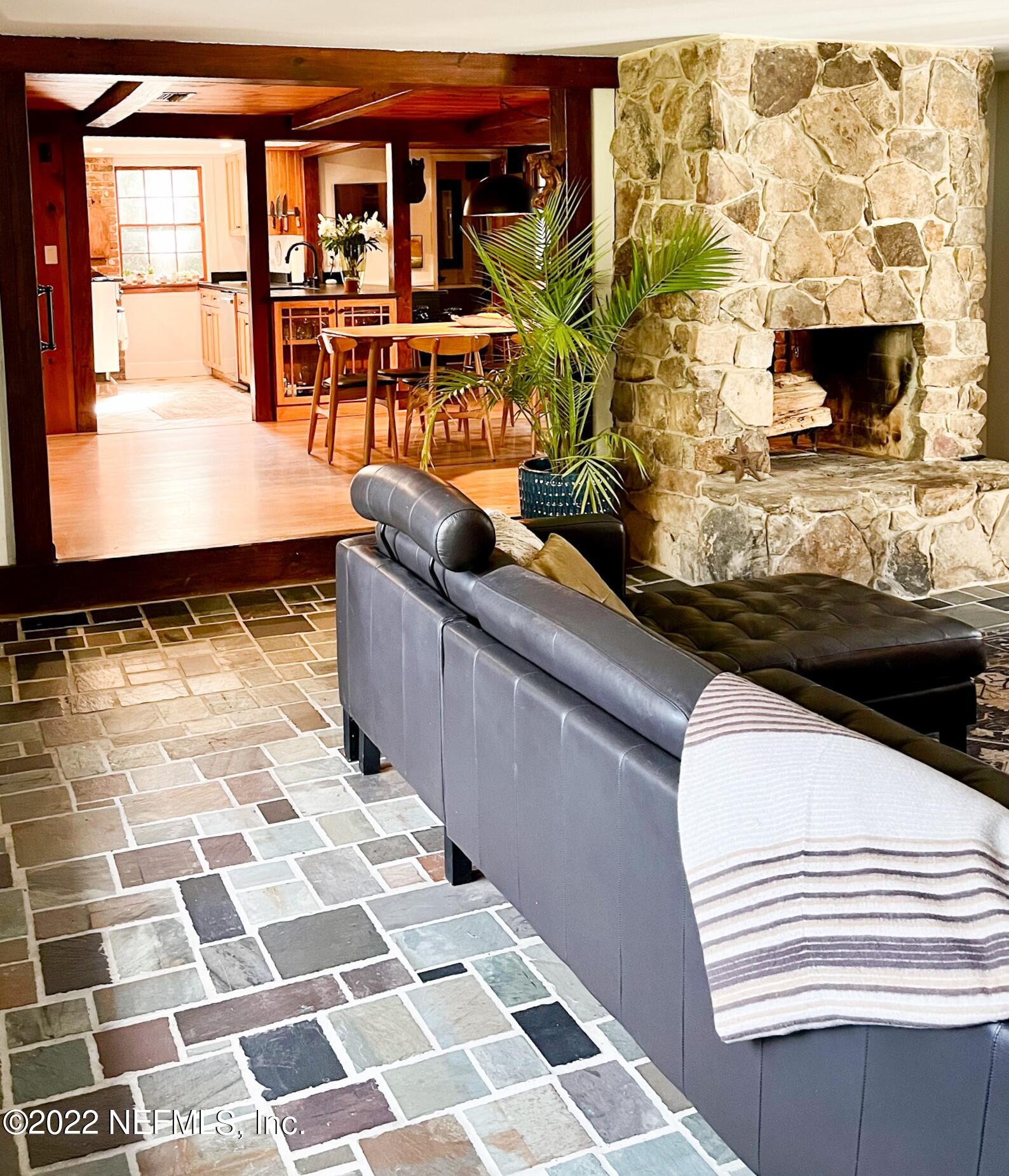 3602 RIVER HALL Drive