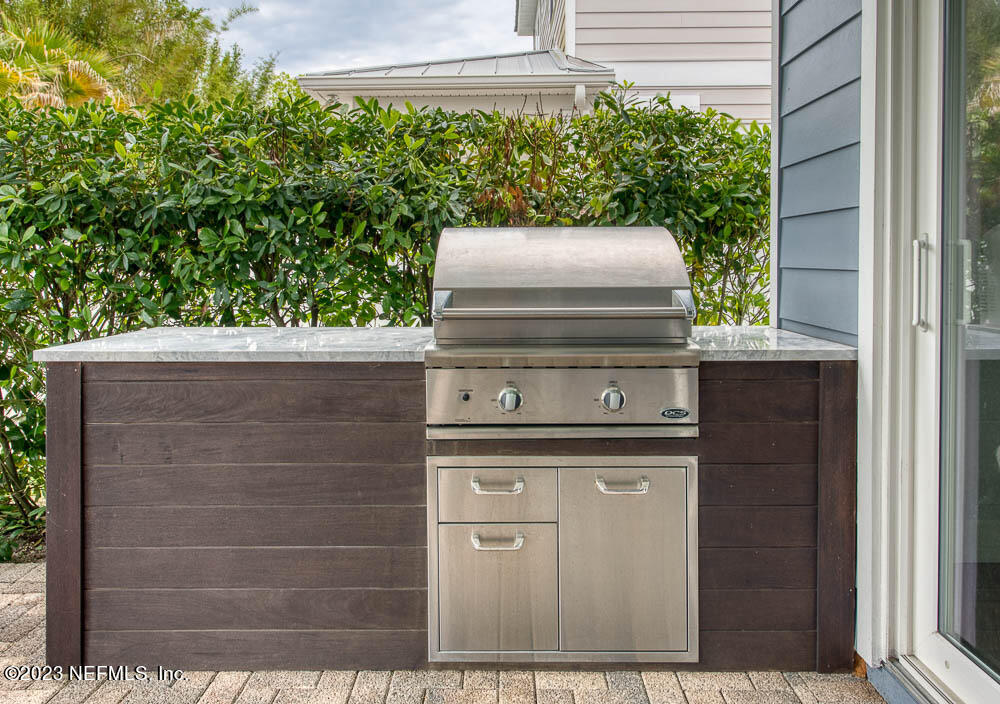 52 LAGOON COURSE Avenue