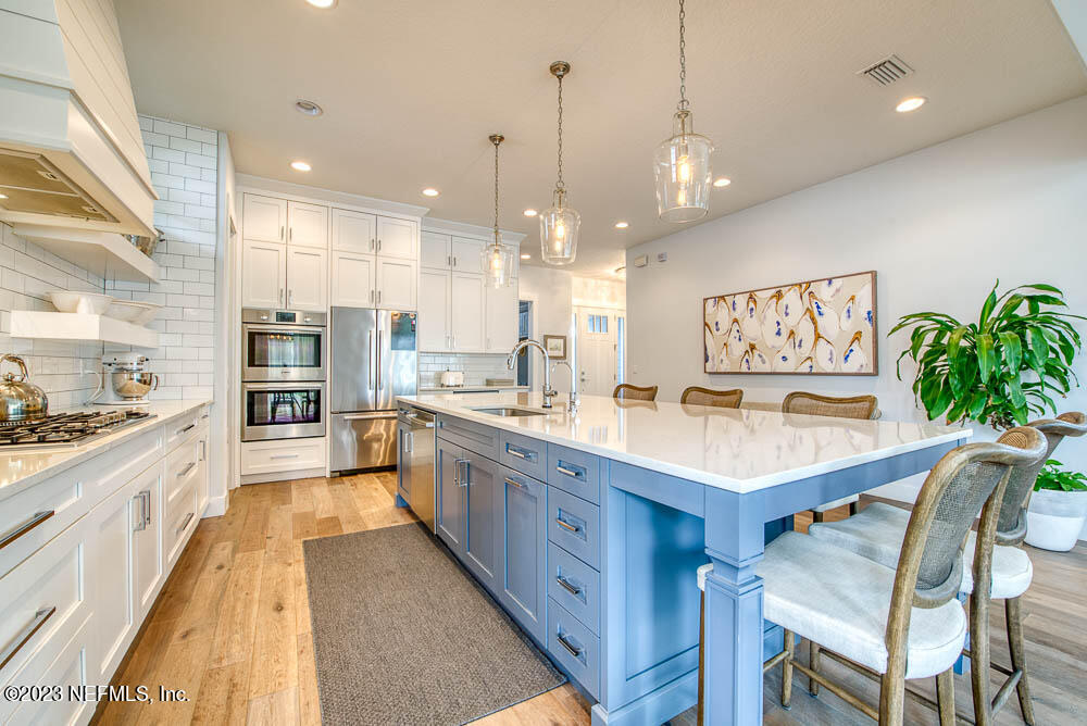 52 LAGOON COURSE Avenue