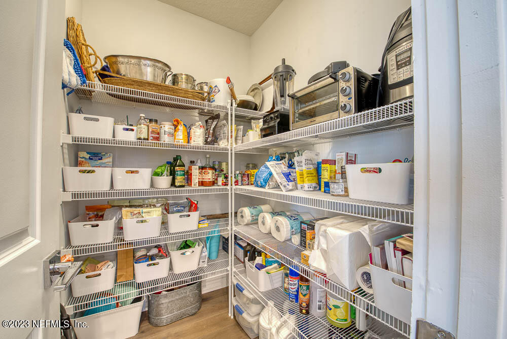 52 LAGOON COURSE Avenue