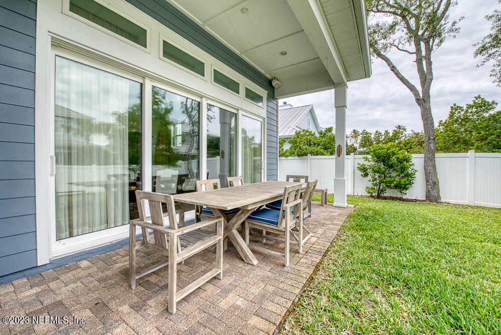 52 LAGOON COURSE Avenue