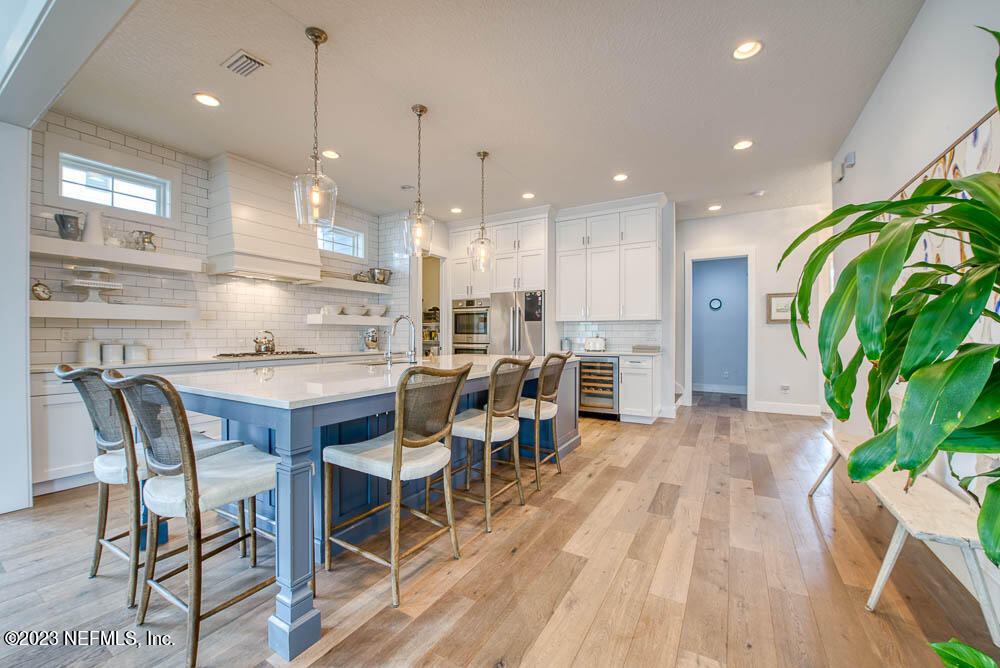 52 LAGOON COURSE Avenue