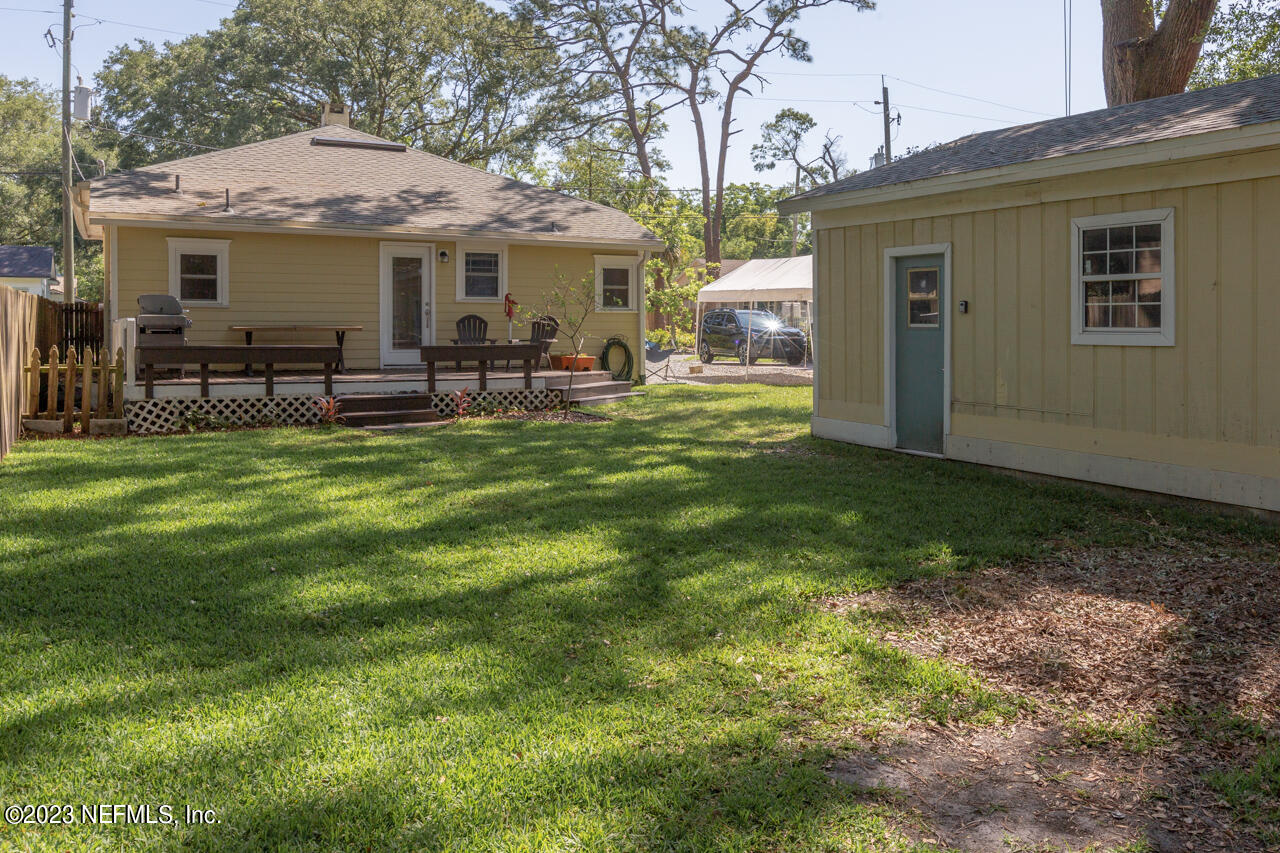 1418 RENSSELAER Avenue