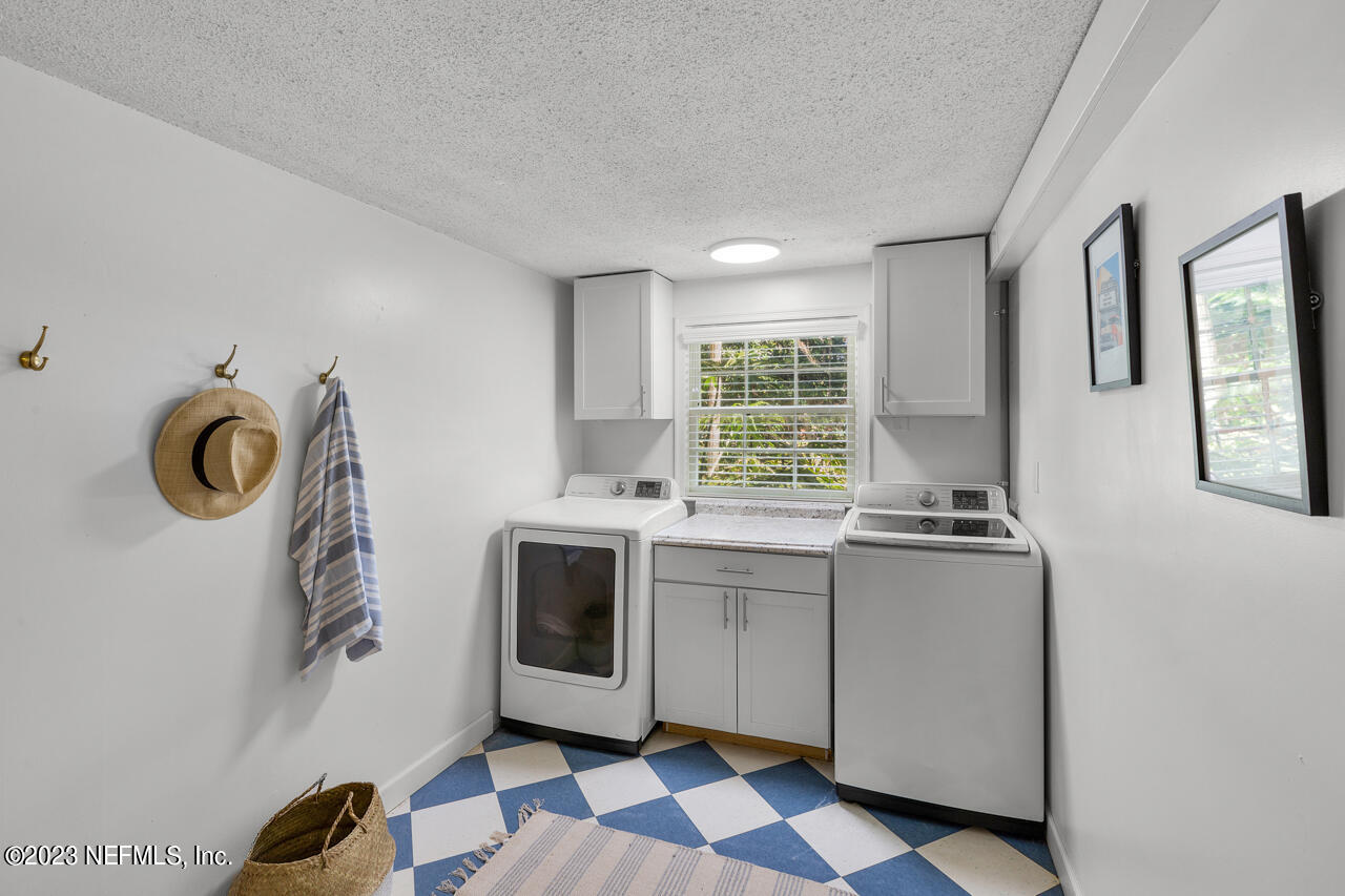 3602 RIVER HALL Drive