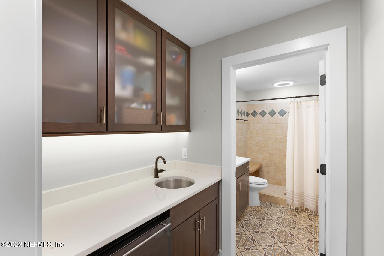 3602 RIVER HALL Drive