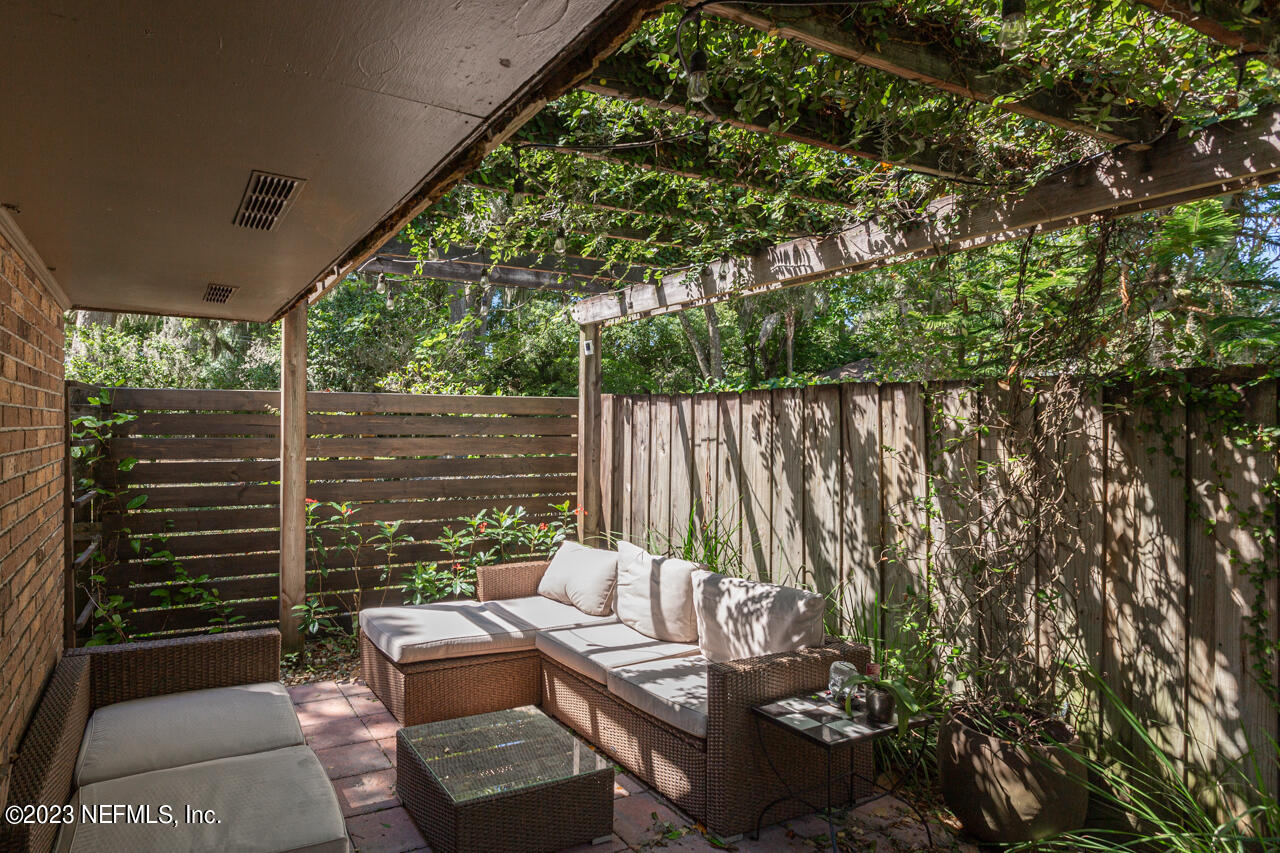 3602 RIVER HALL Drive