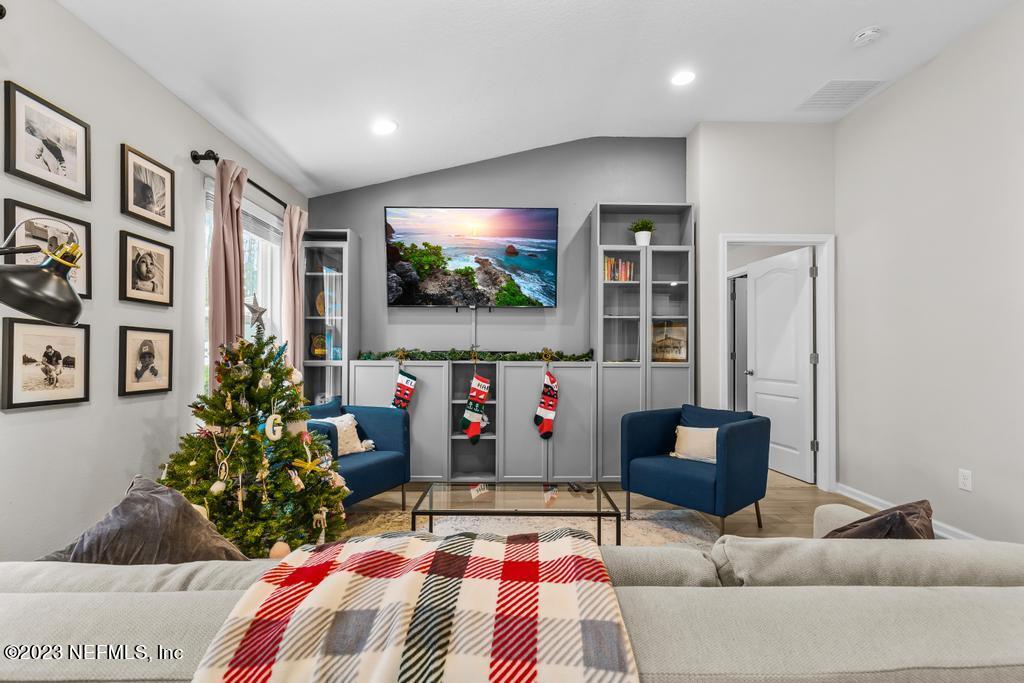 149 CODONA GLEN Drive