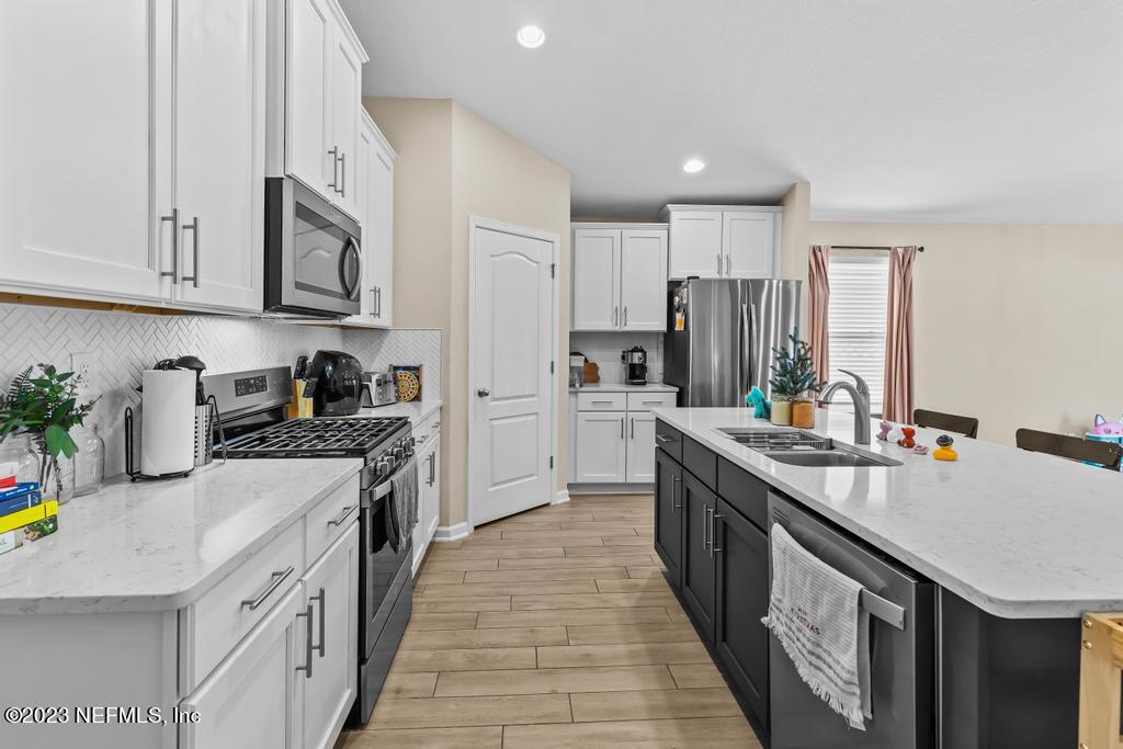 149 CODONA GLEN Drive