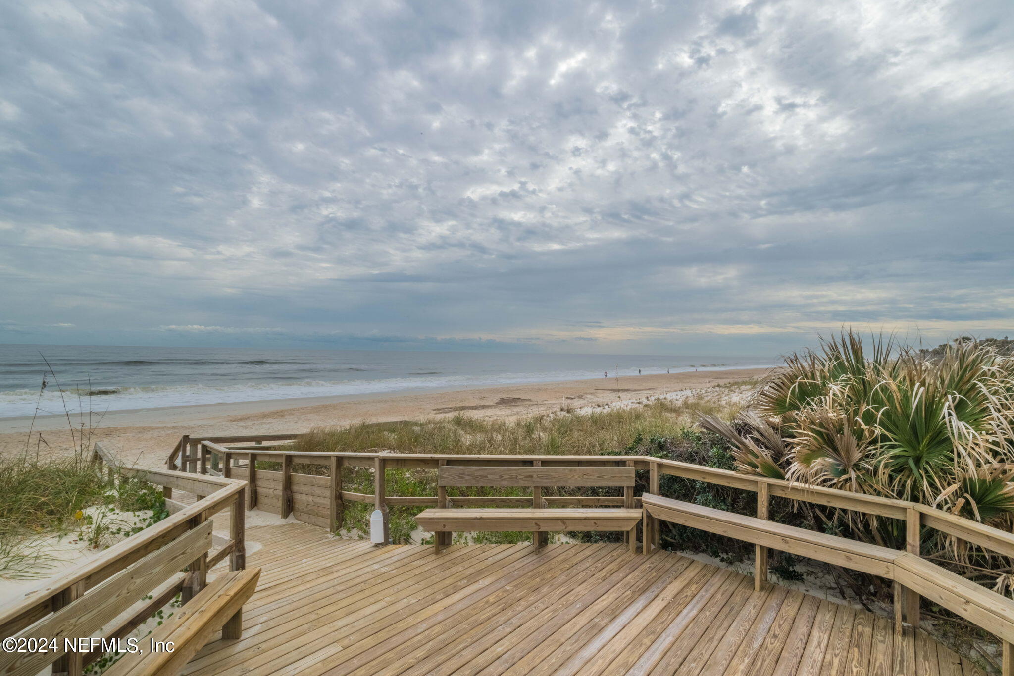 746 SPINNAKERS REACH Drive