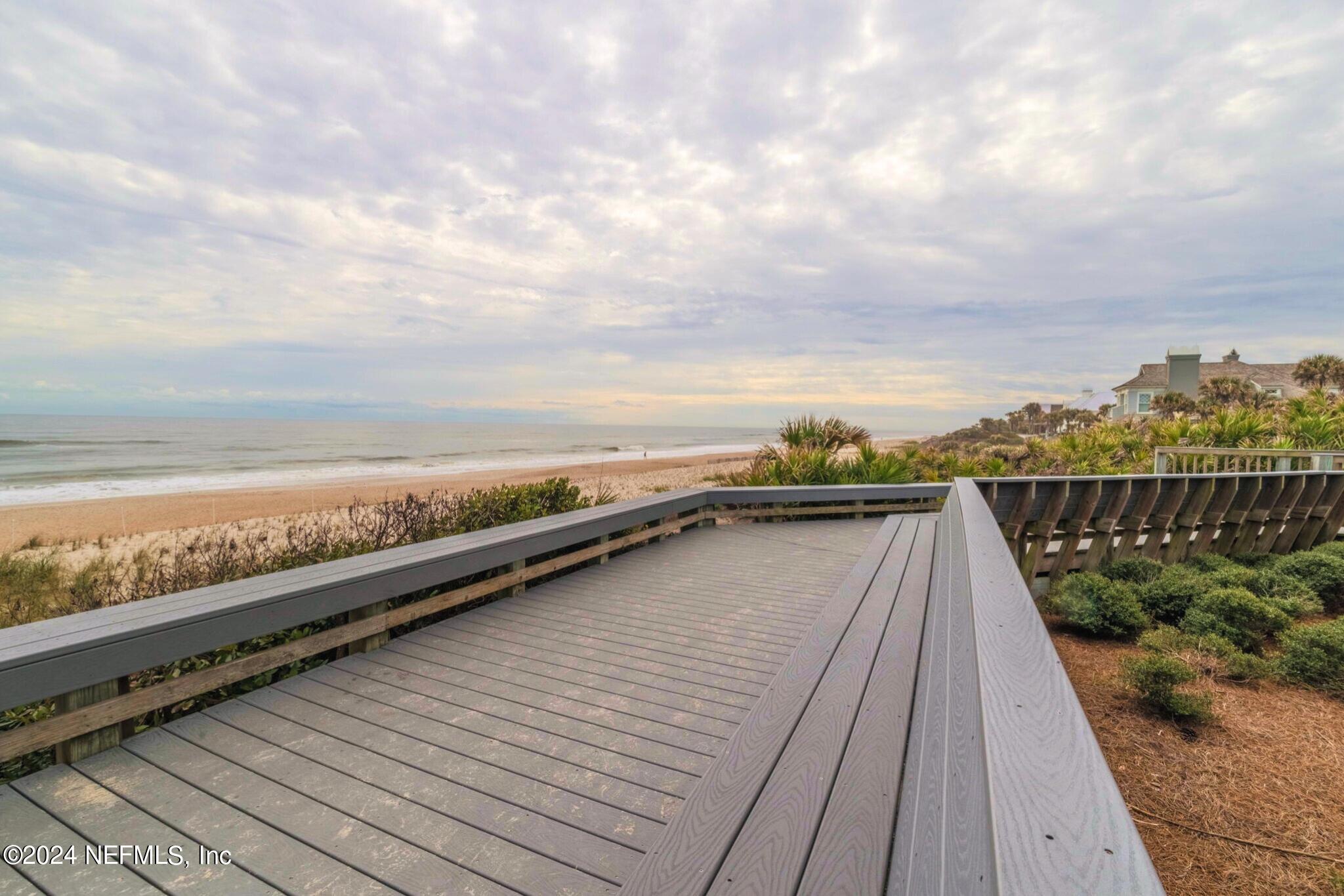 746 SPINNAKERS REACH Drive