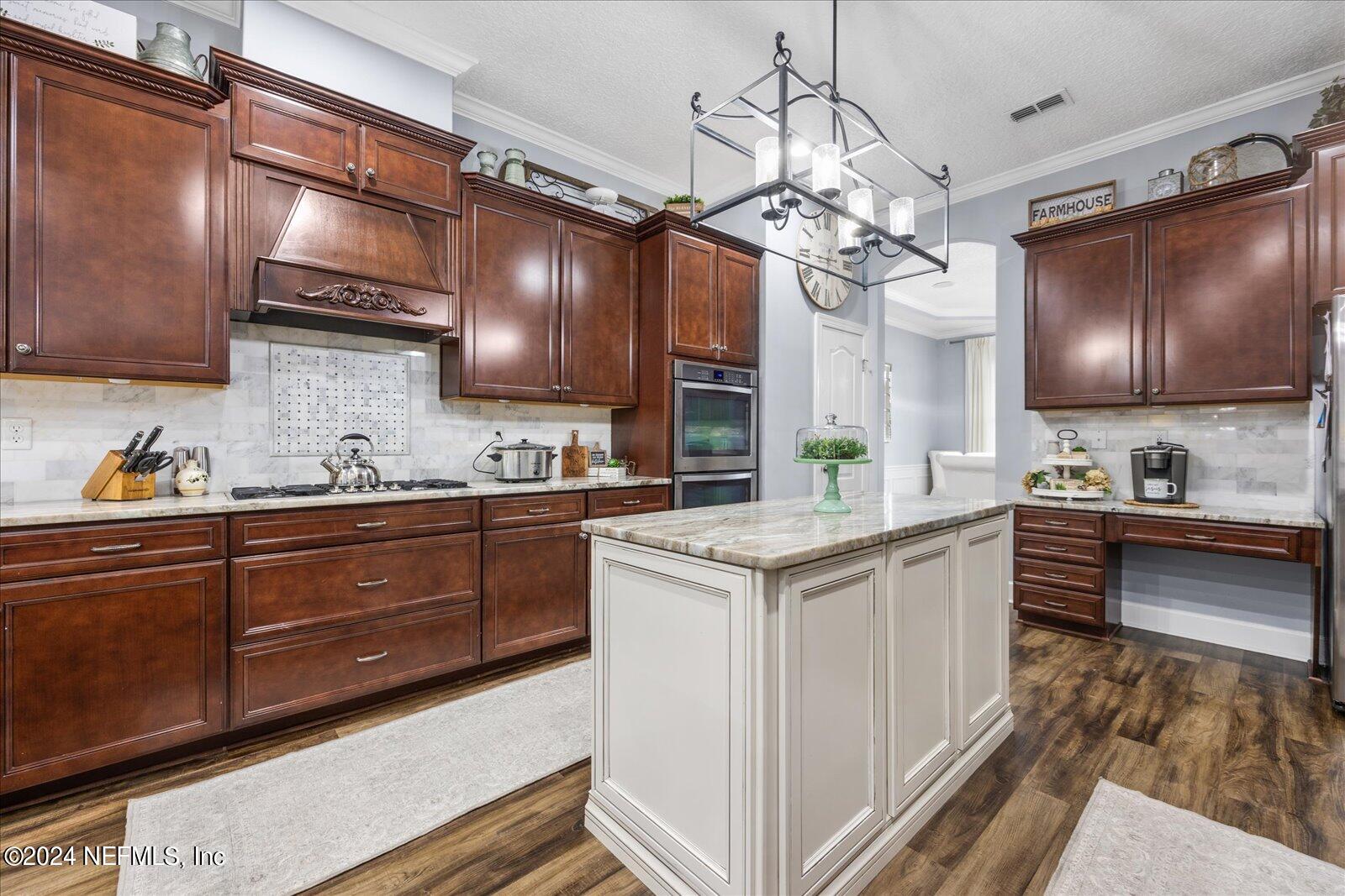 1627 CROOKED OAK Drive