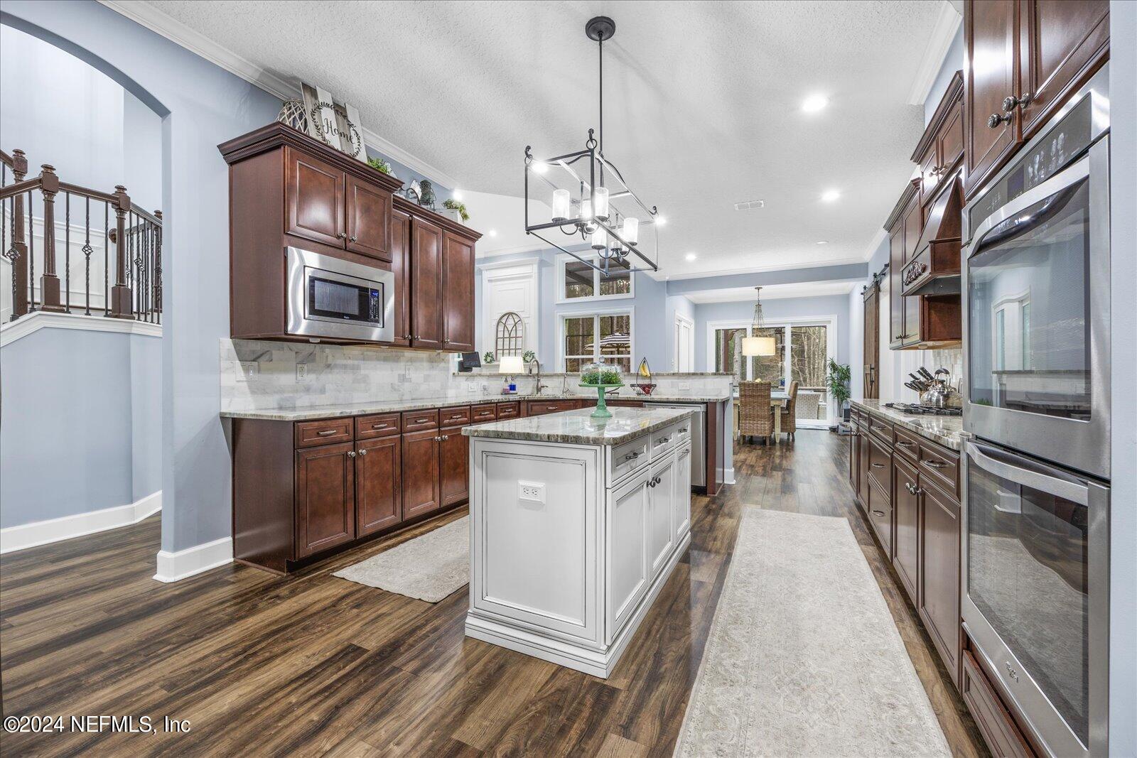 1627 CROOKED OAK Drive