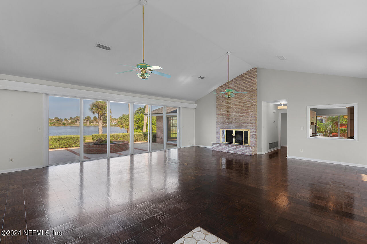 185 SAN JUAN DR Drive