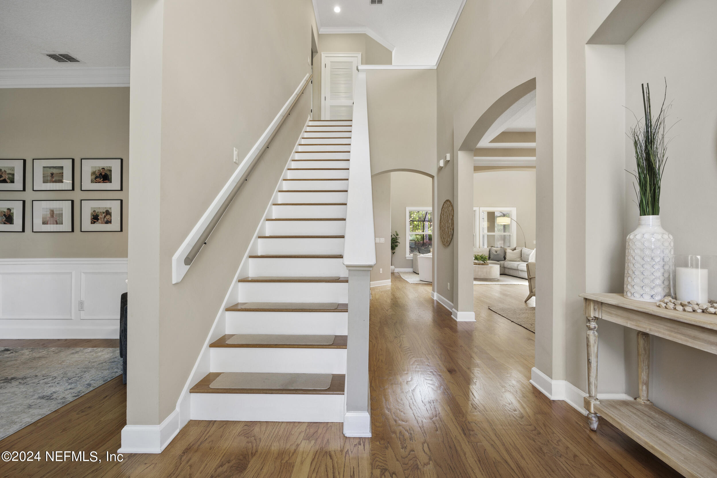 1412 S BURGANDY Trail