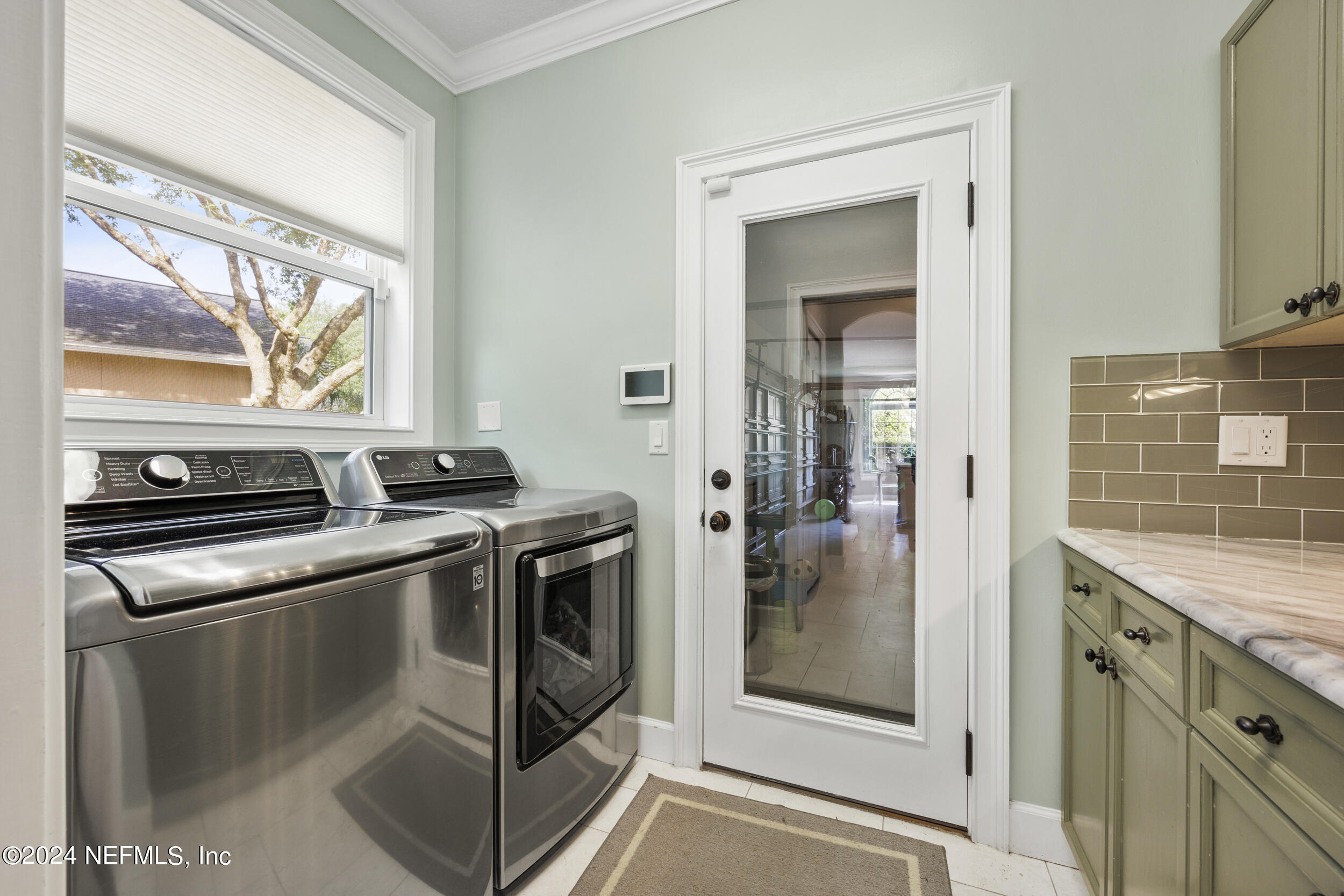 1412 S BURGANDY Trail