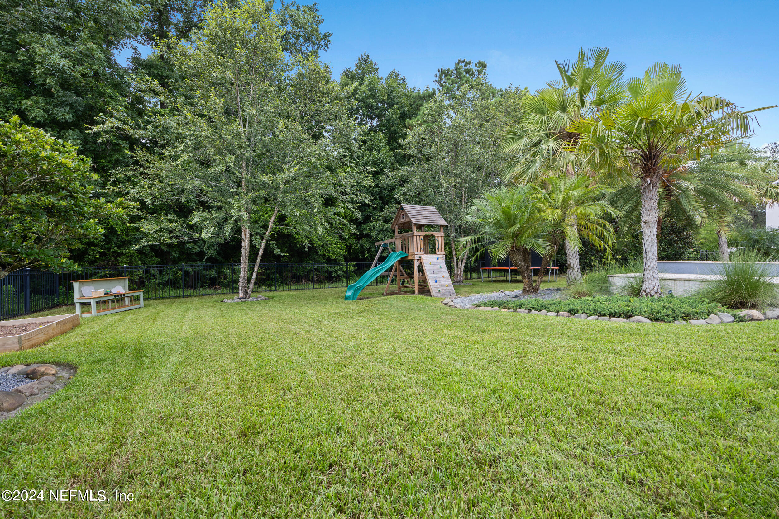 4456 HUNTERSTON Lane