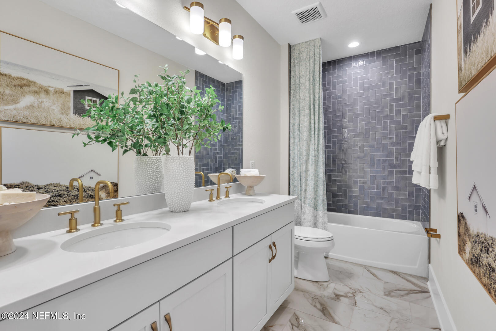 92 SIENNA PALM Drive