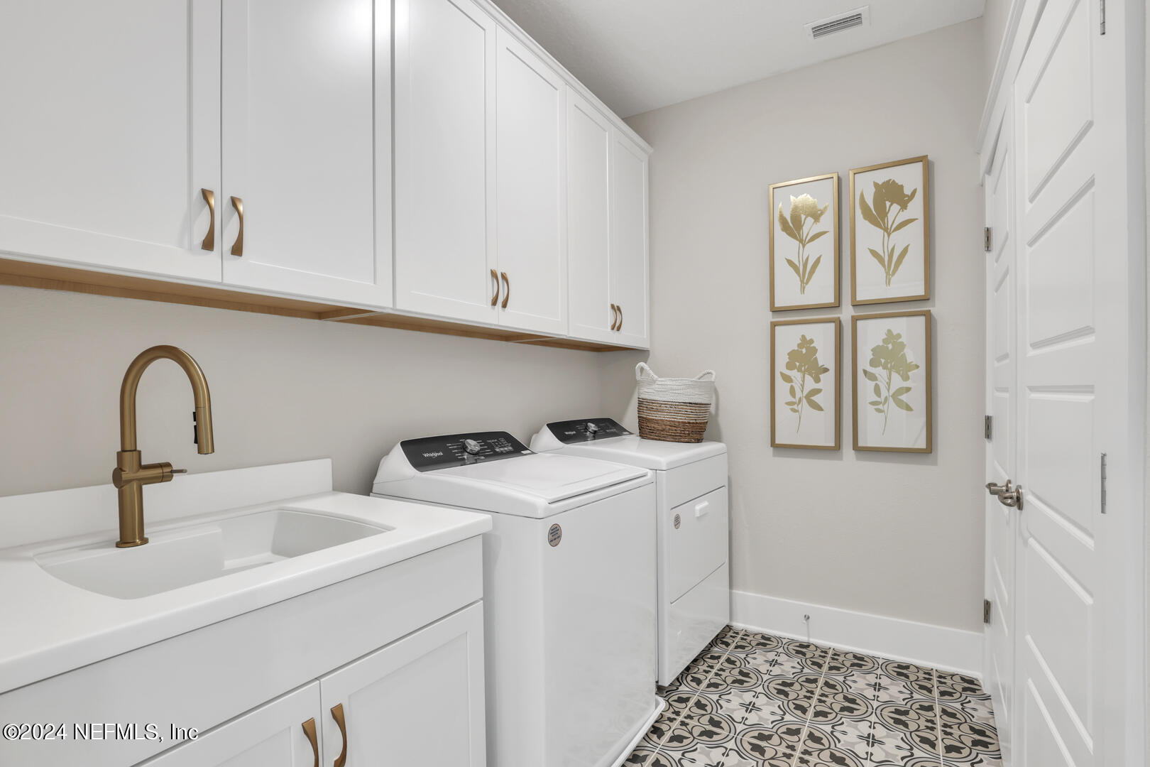 92 SIENNA PALM Drive