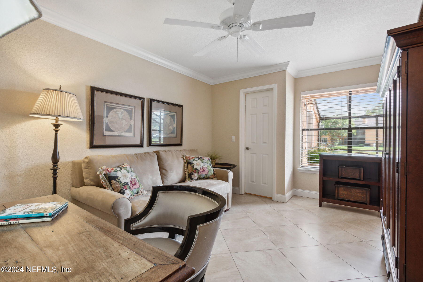 909 SHORELINE Circle