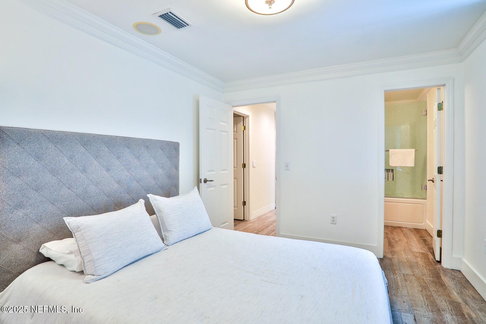 2415 COSTA VERDE Boulevard, 210