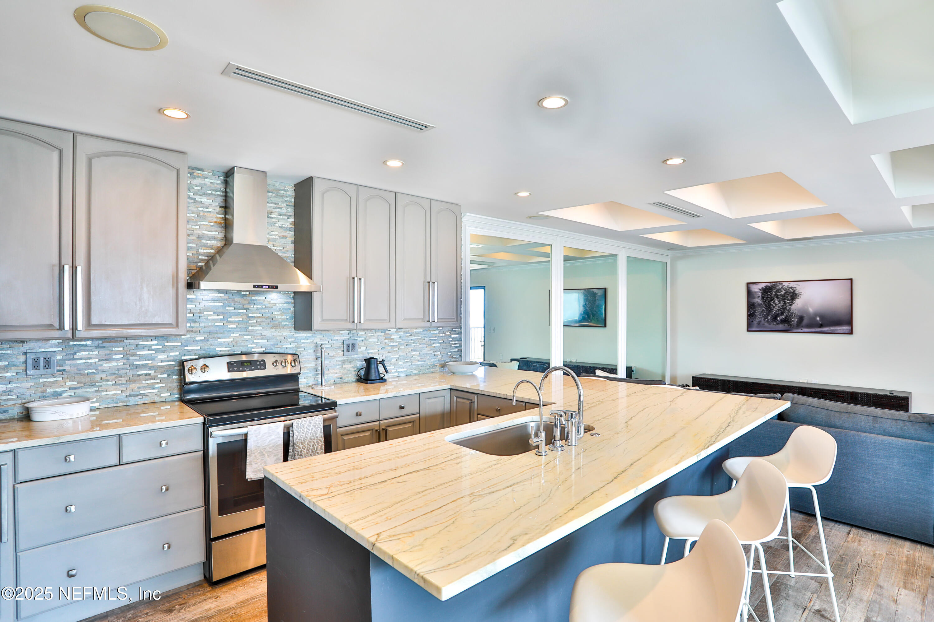 2415 COSTA VERDE Boulevard, 210