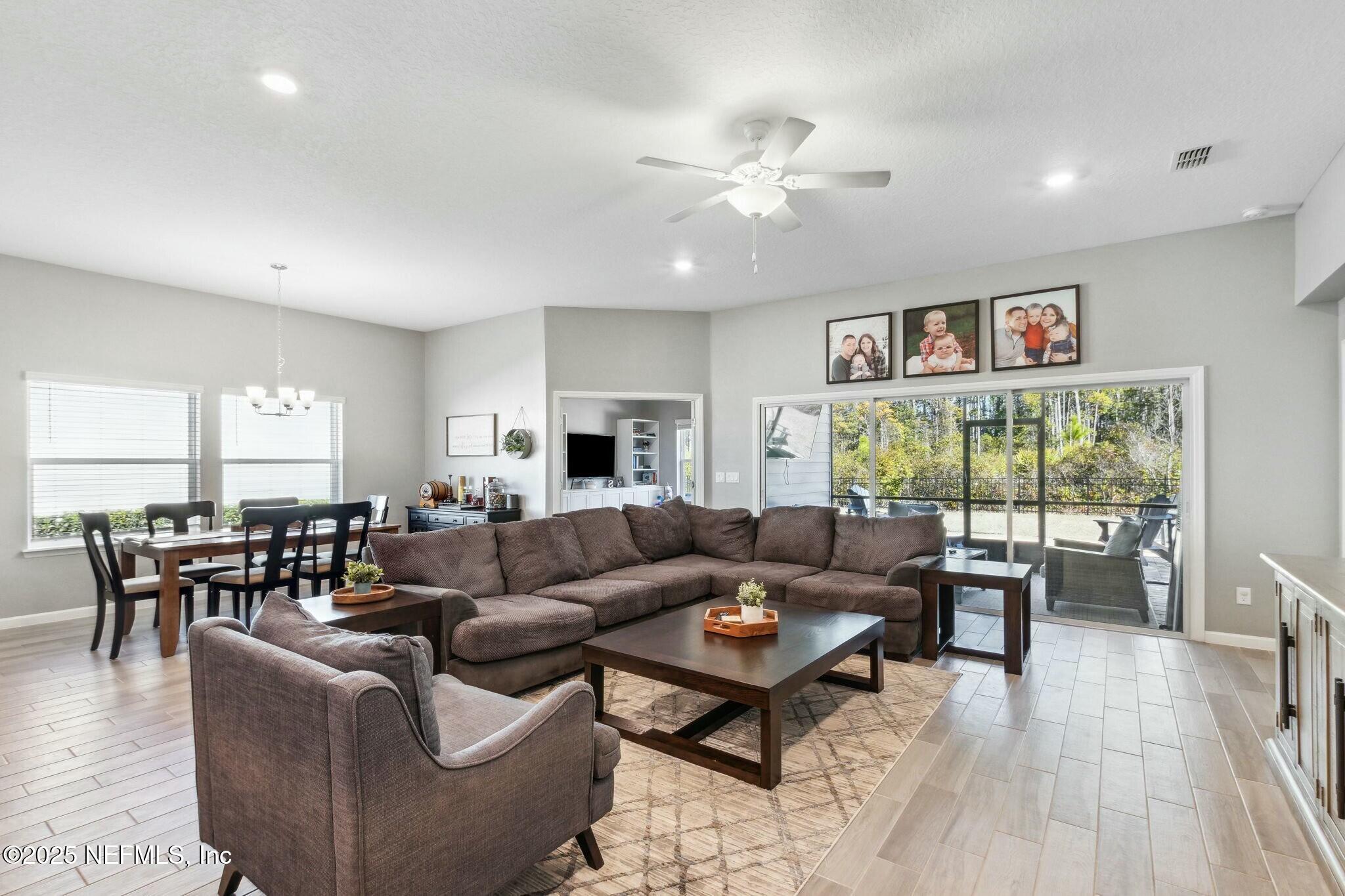 85202 FALL RIVER Parkway