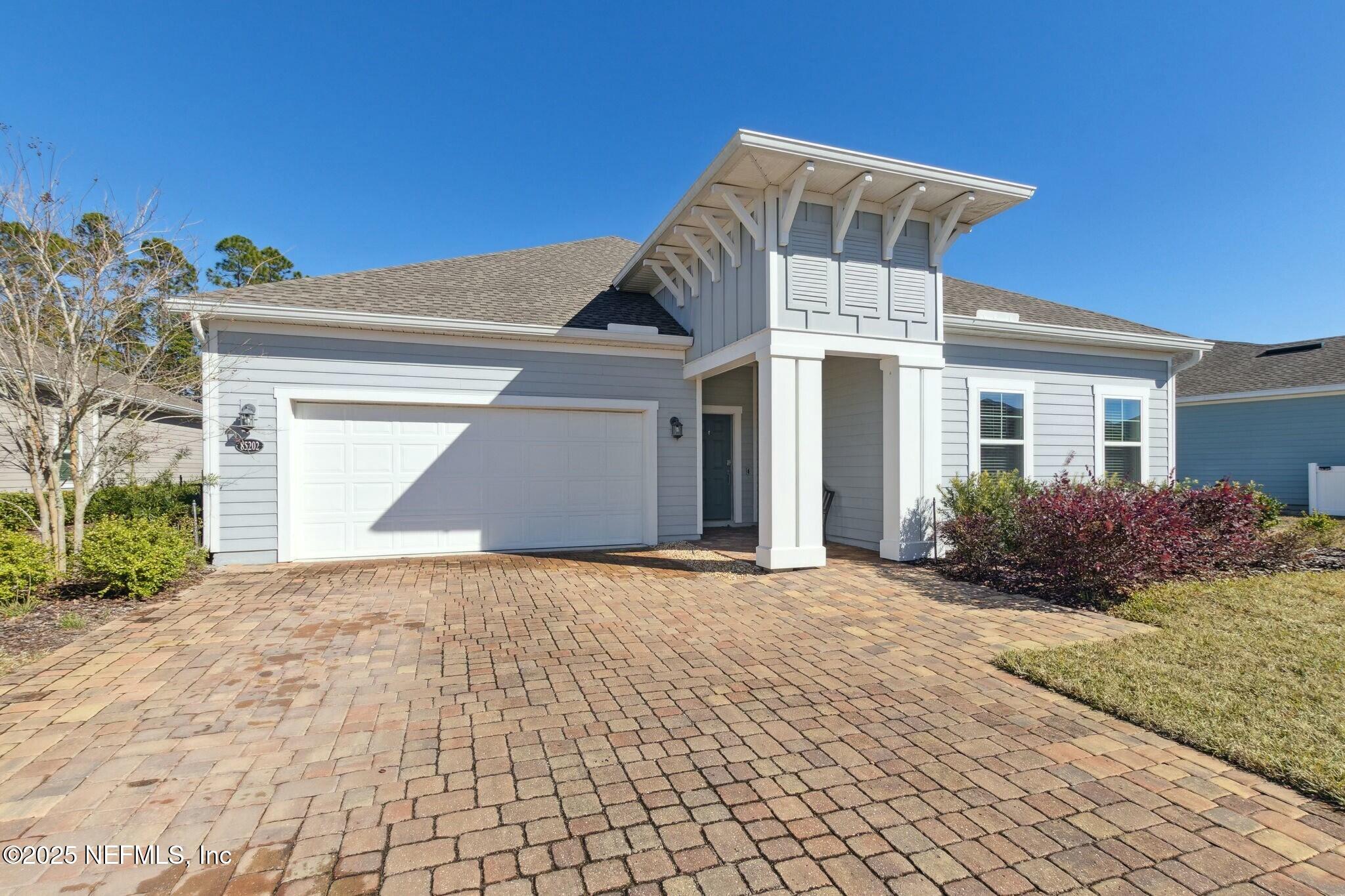 85202 FALL RIVER Parkway