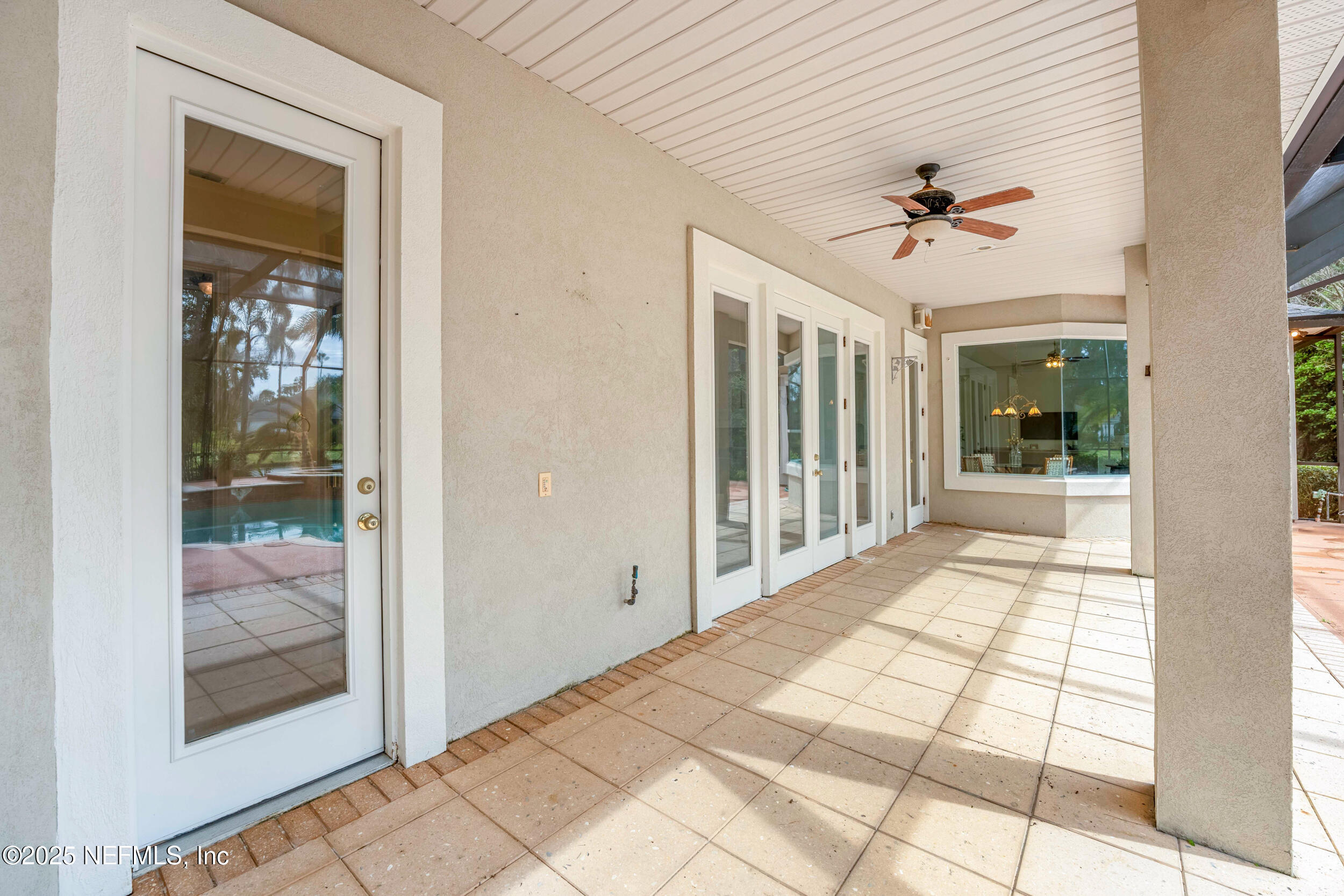 425 CLEARWATER Drive