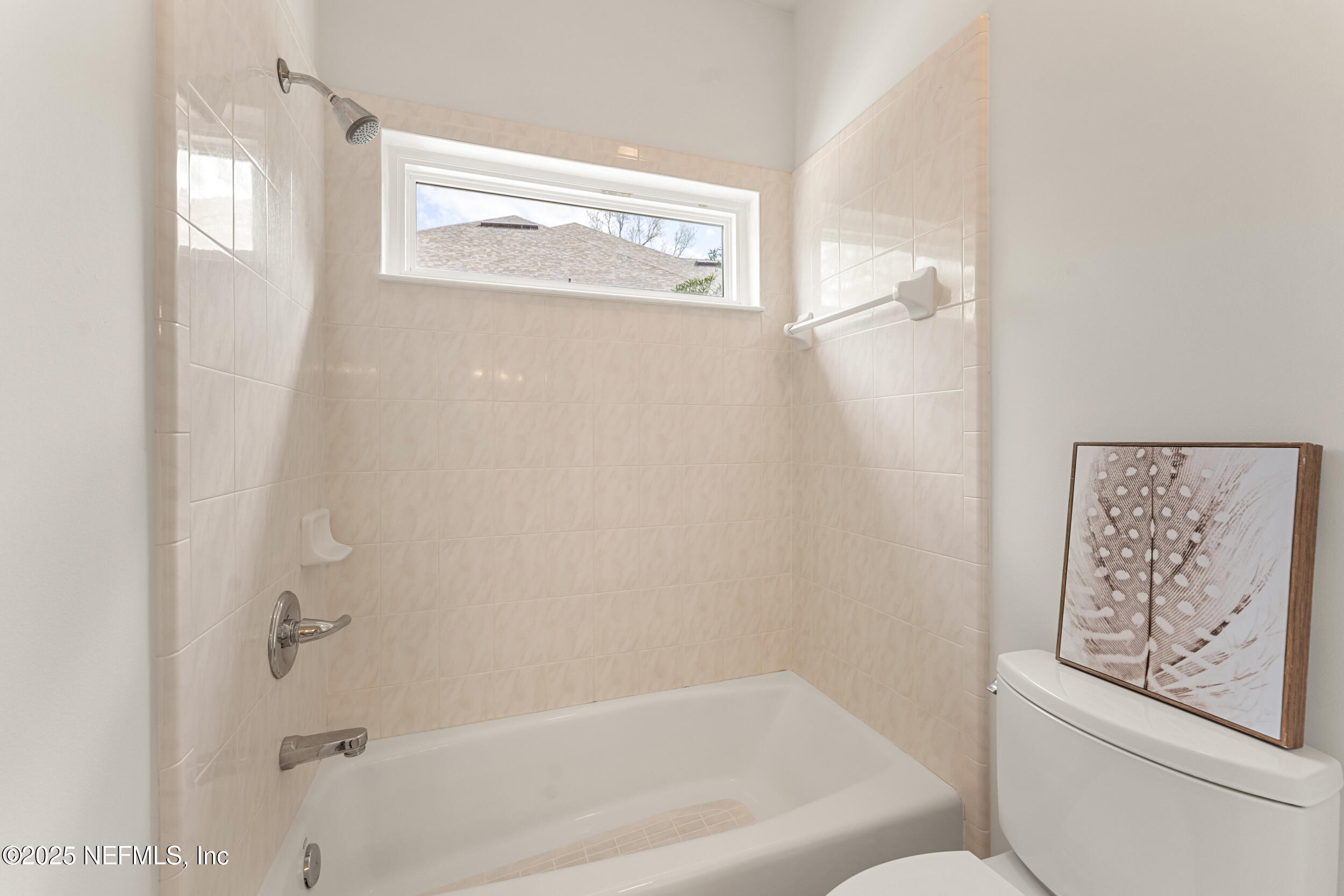 425 CLEARWATER Drive