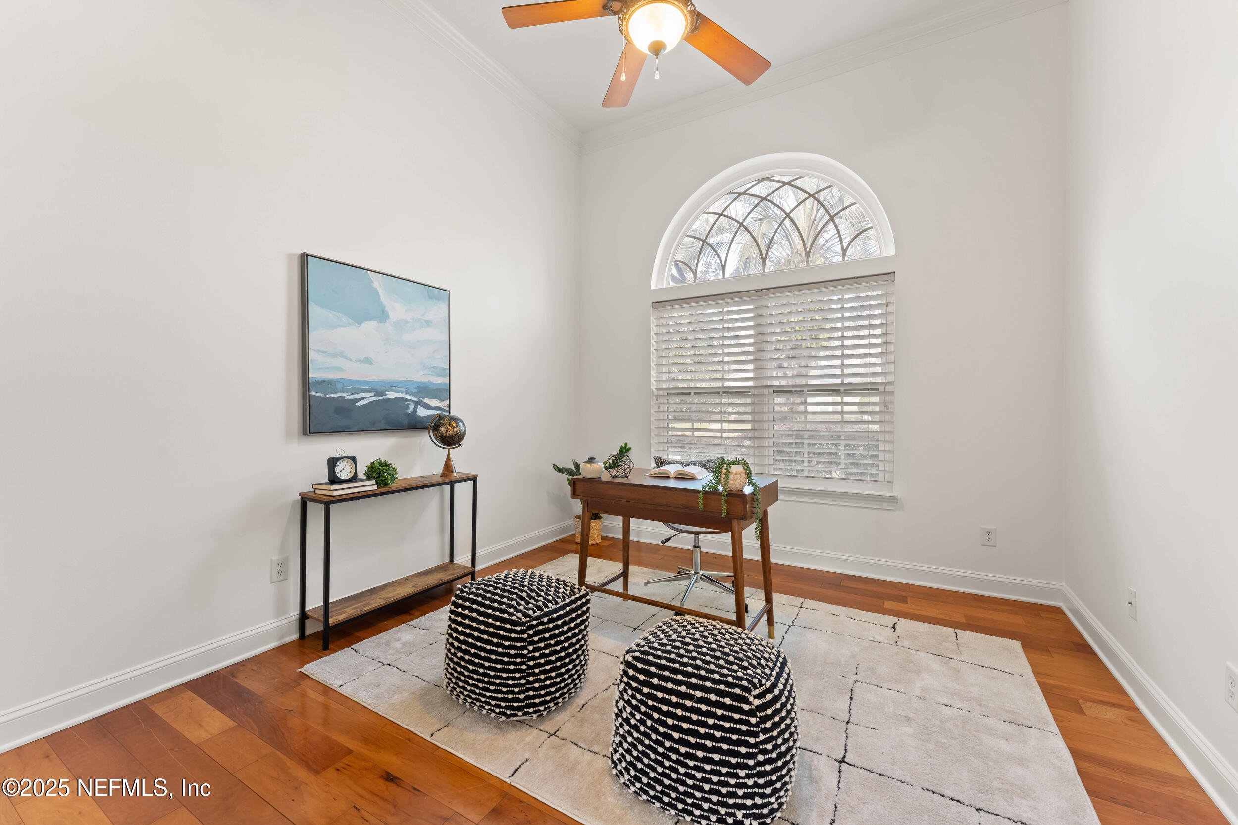 425 CLEARWATER Drive