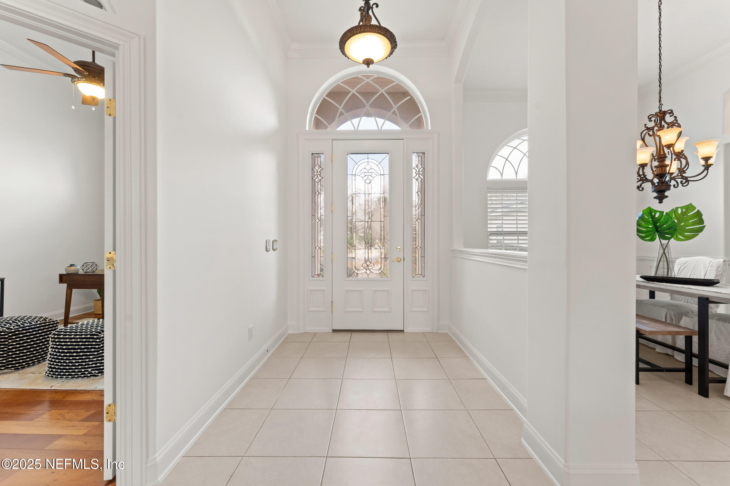 425 CLEARWATER Drive