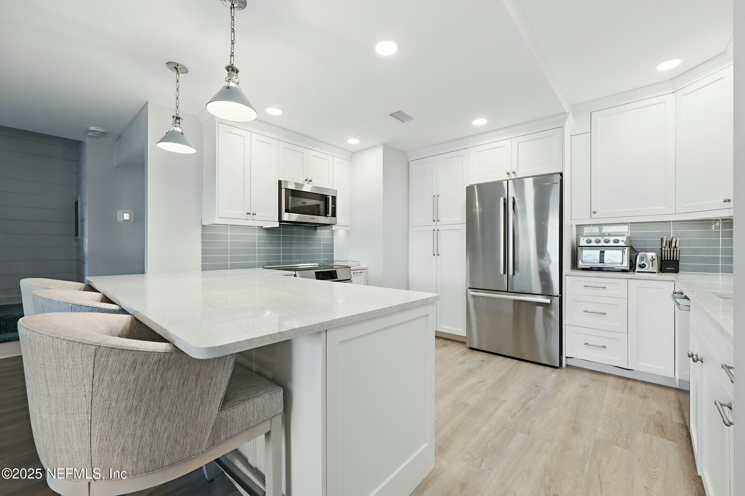 746 SPINNAKERS REACH Drive