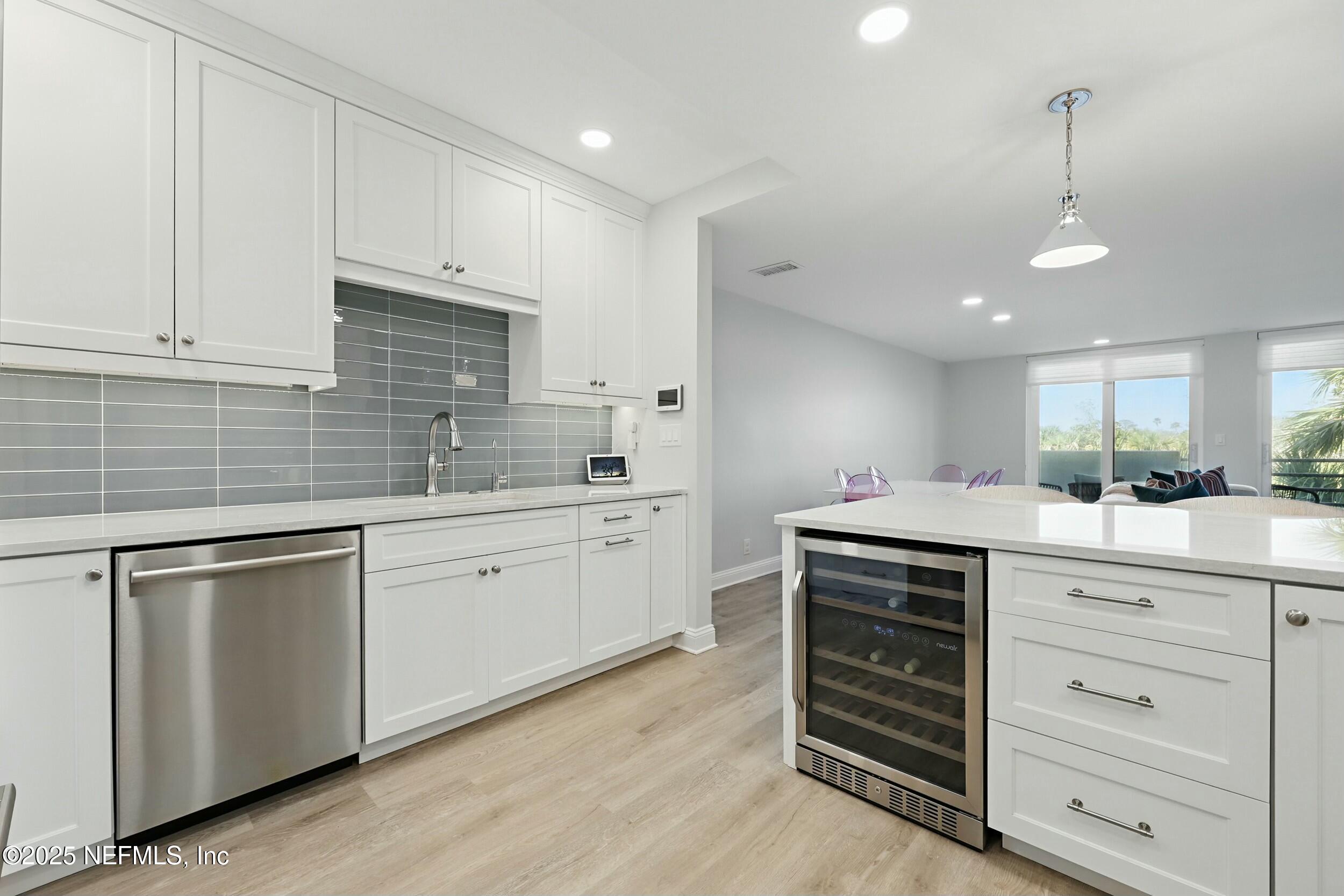 746 SPINNAKERS REACH Drive