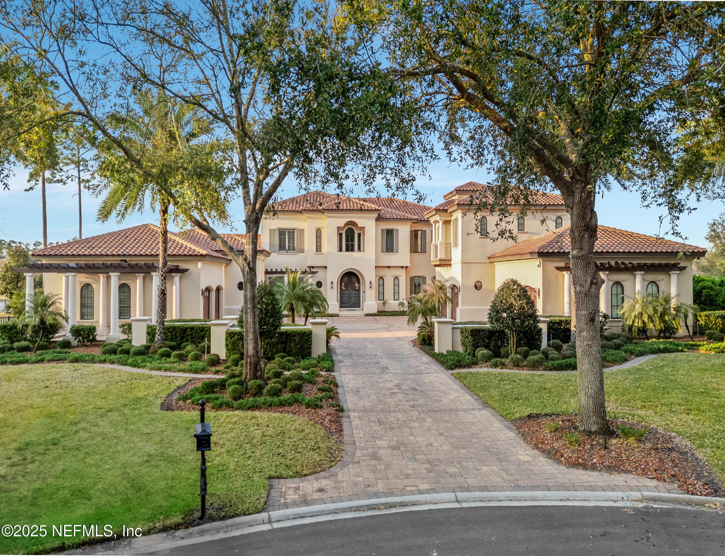5282 HIDDEN HOLLOW Court
