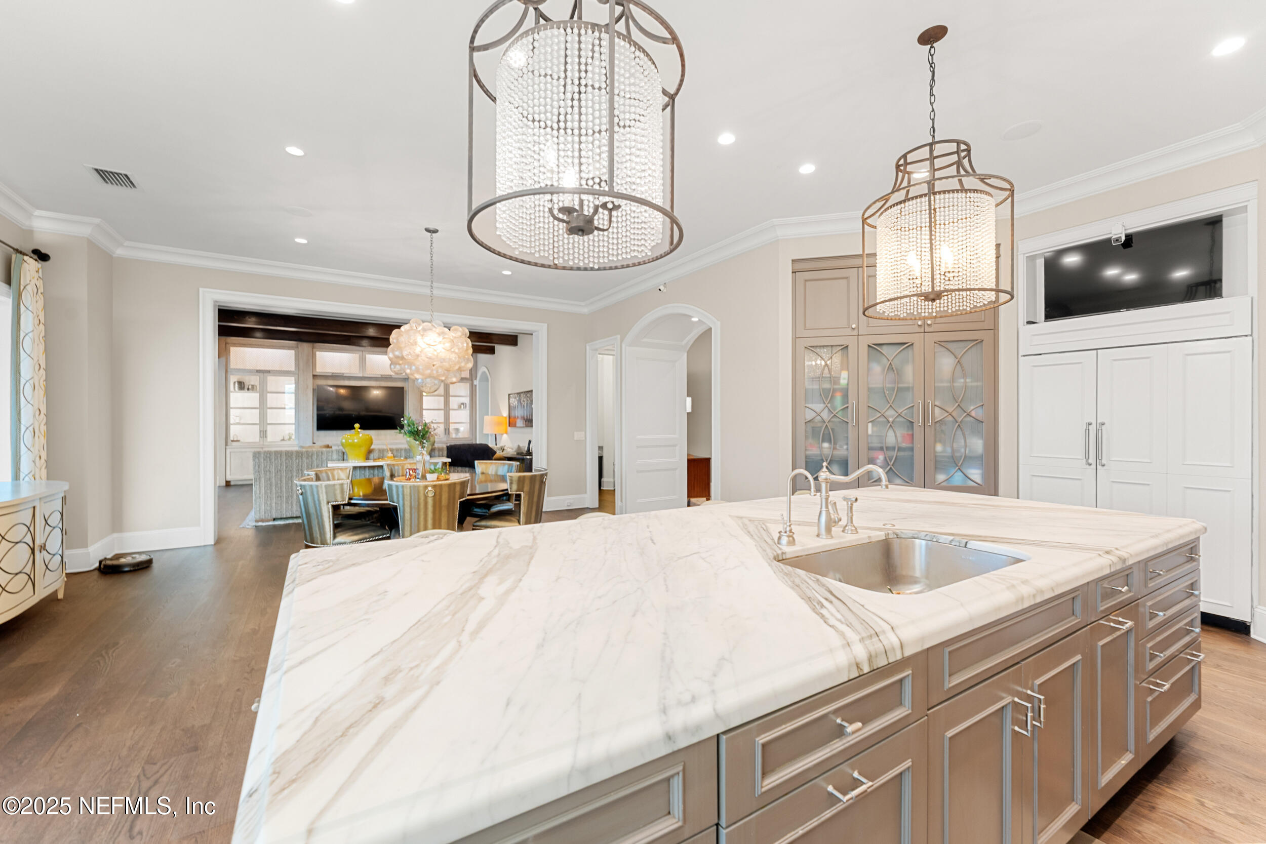 5282 HIDDEN HOLLOW Court