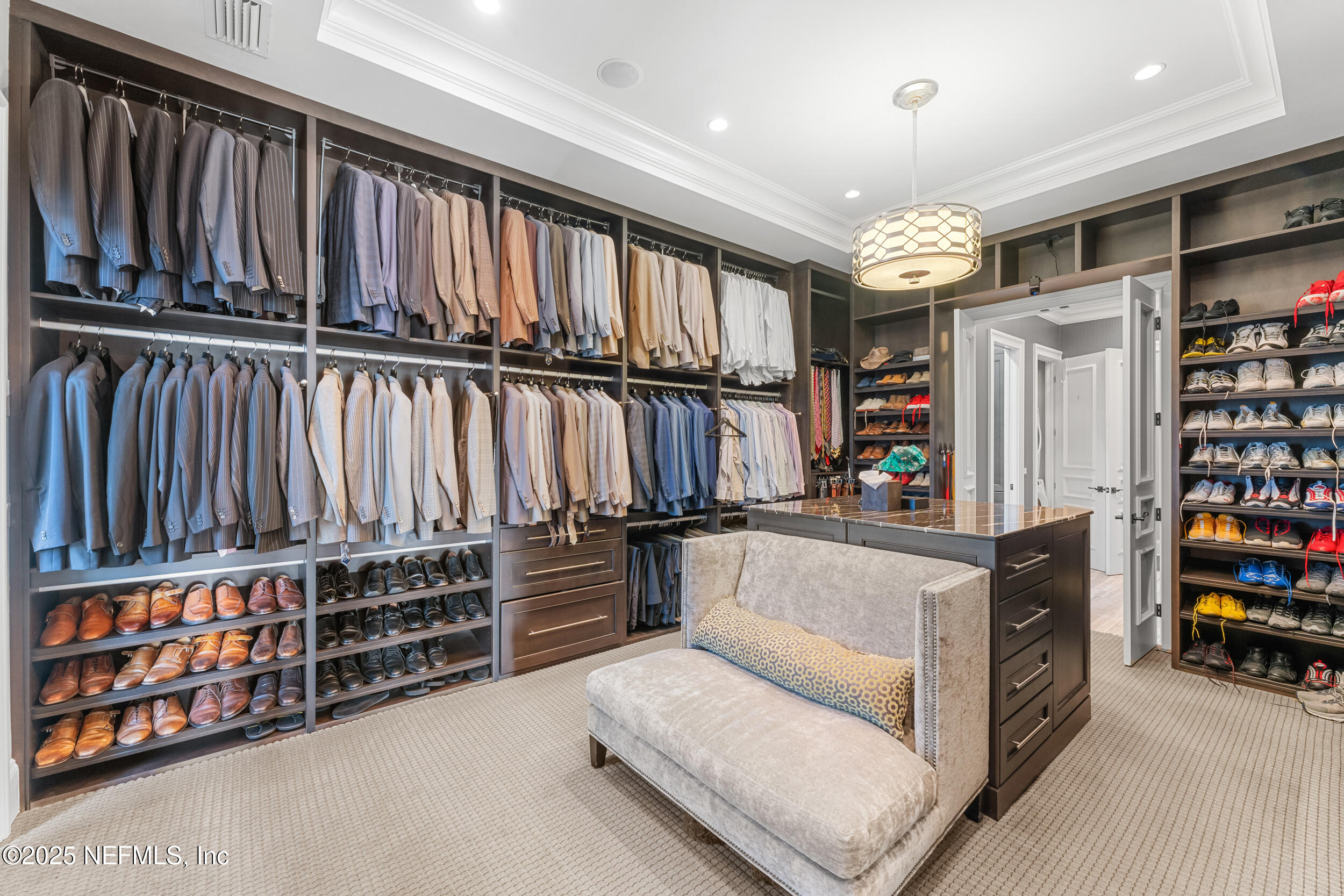 5282 HIDDEN HOLLOW Court