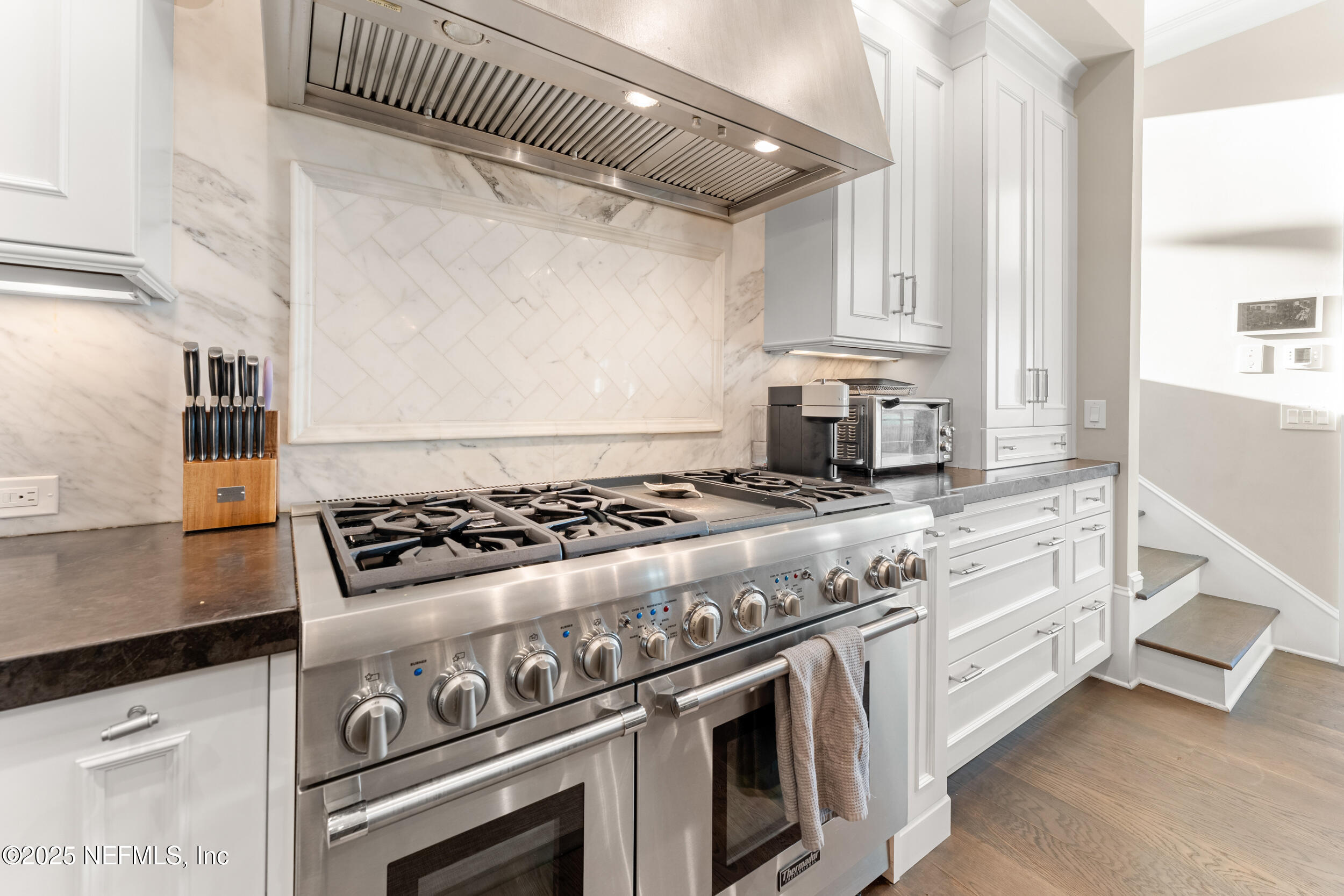 5282 HIDDEN HOLLOW Court
