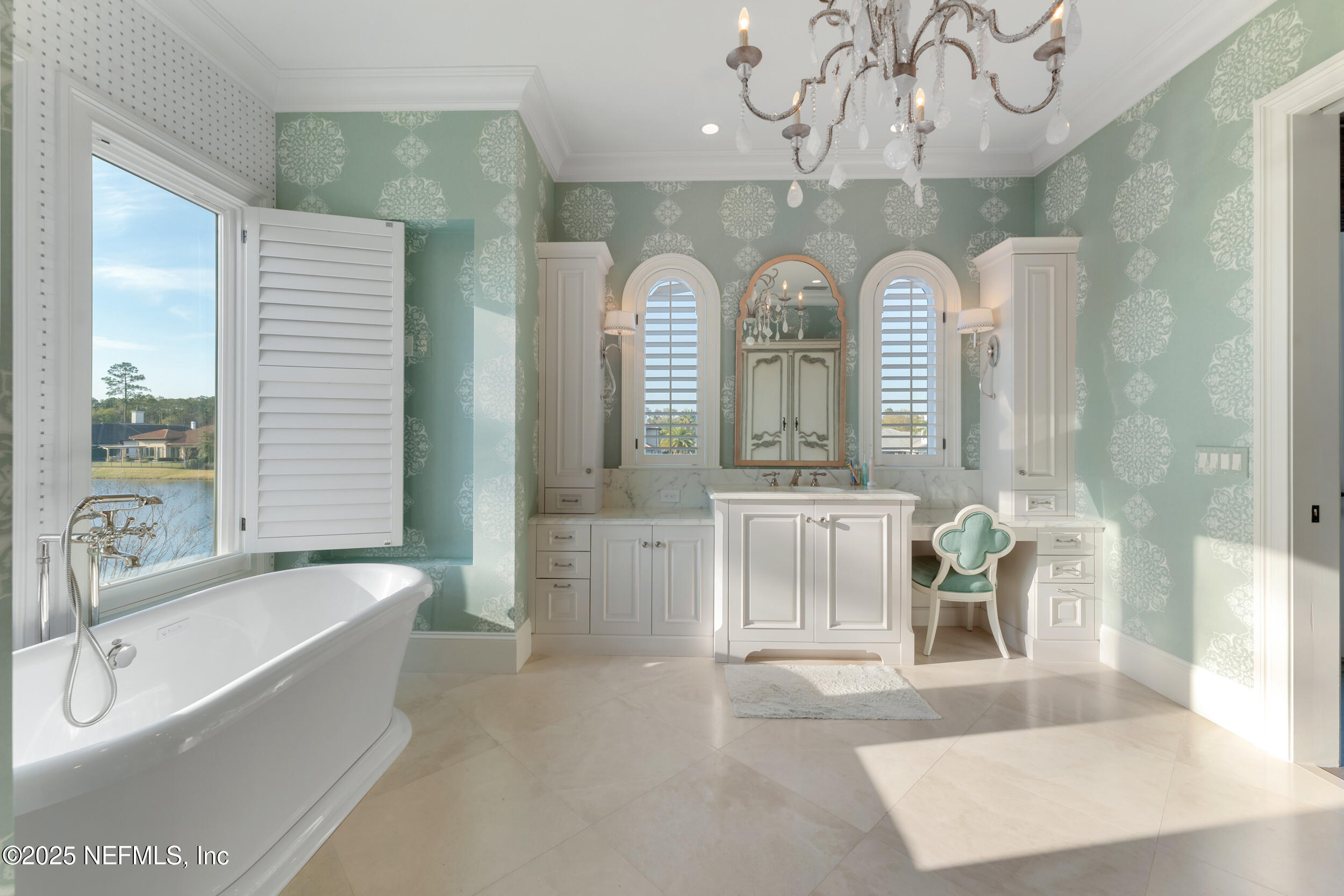 5282 HIDDEN HOLLOW Court