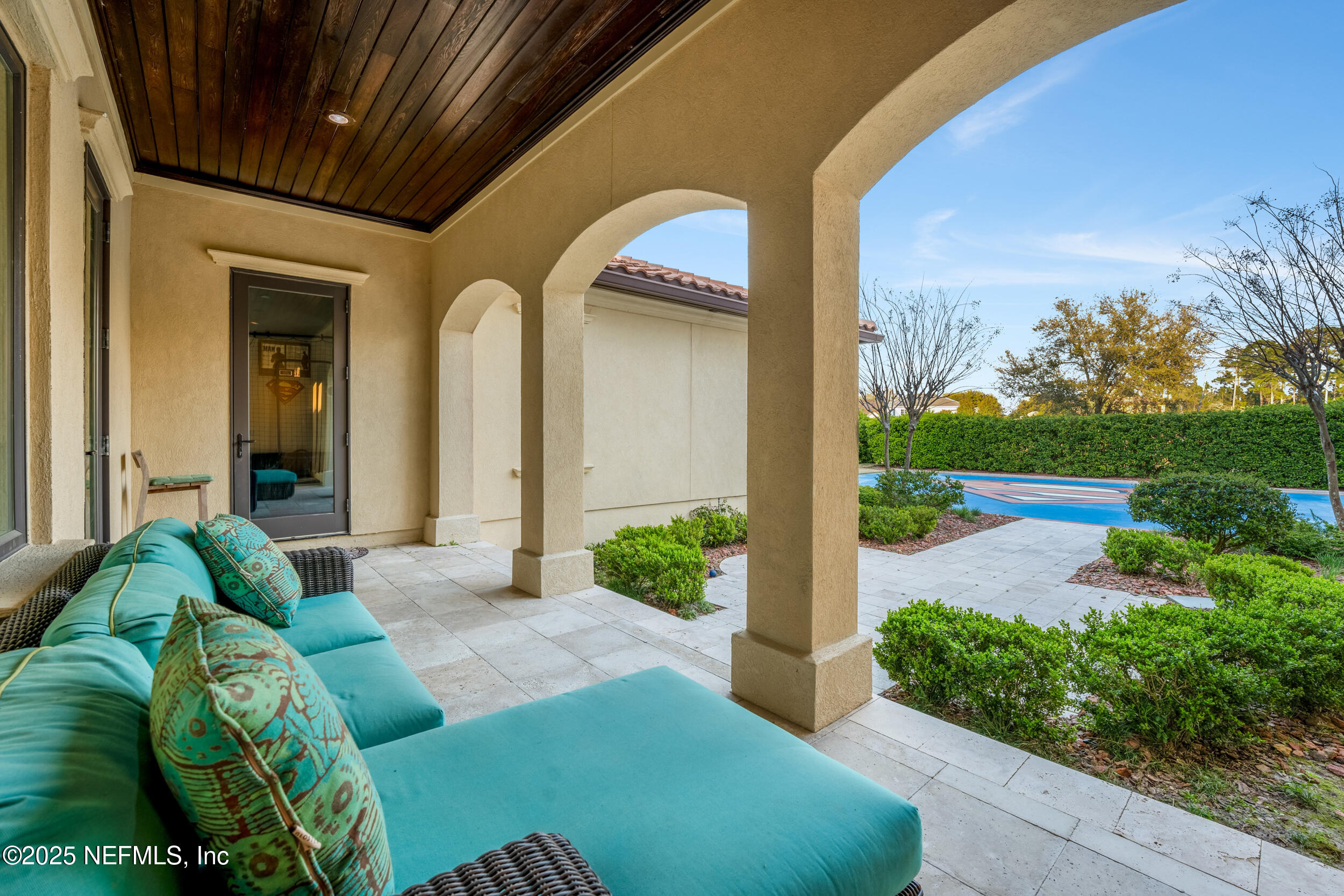 5282 HIDDEN HOLLOW Court