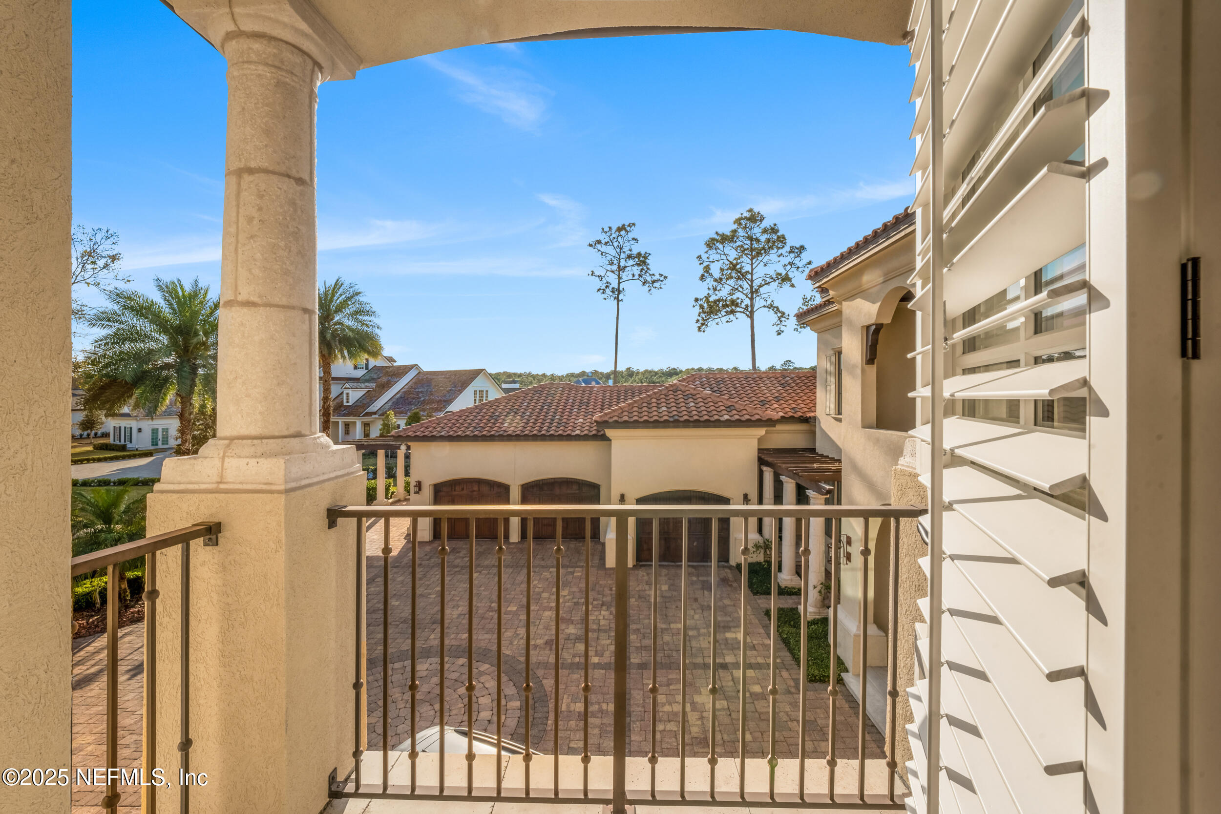 5282 HIDDEN HOLLOW Court