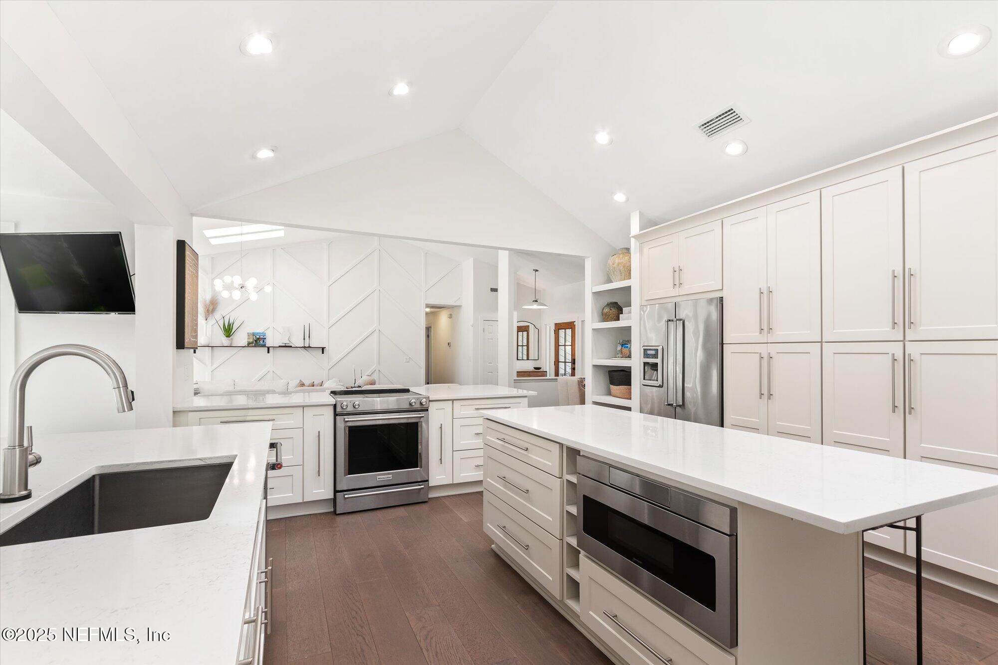 5104 OTTER CREEK Drive