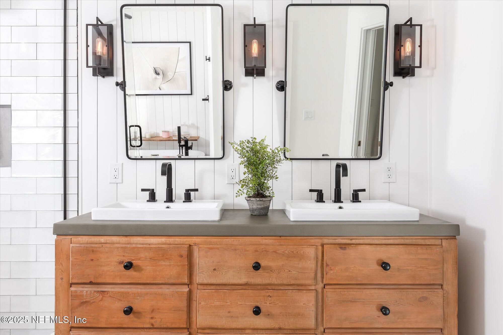 5104 OTTER CREEK Drive