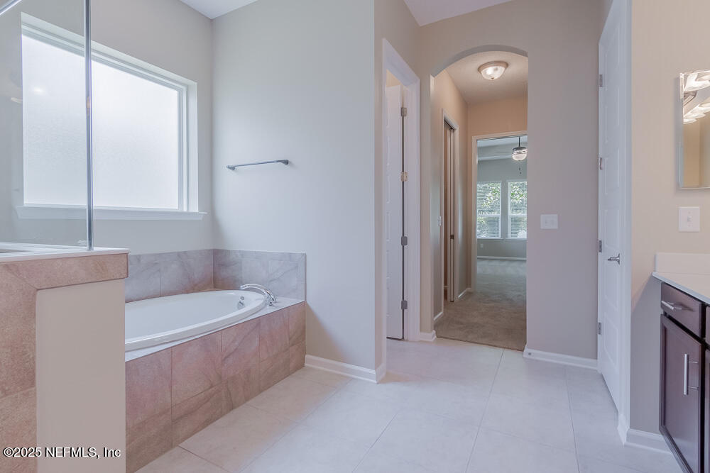 3560 CROSSVIEW Drive