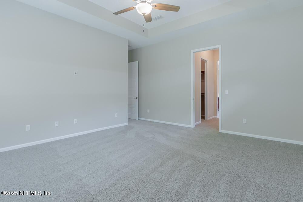 3560 CROSSVIEW Drive